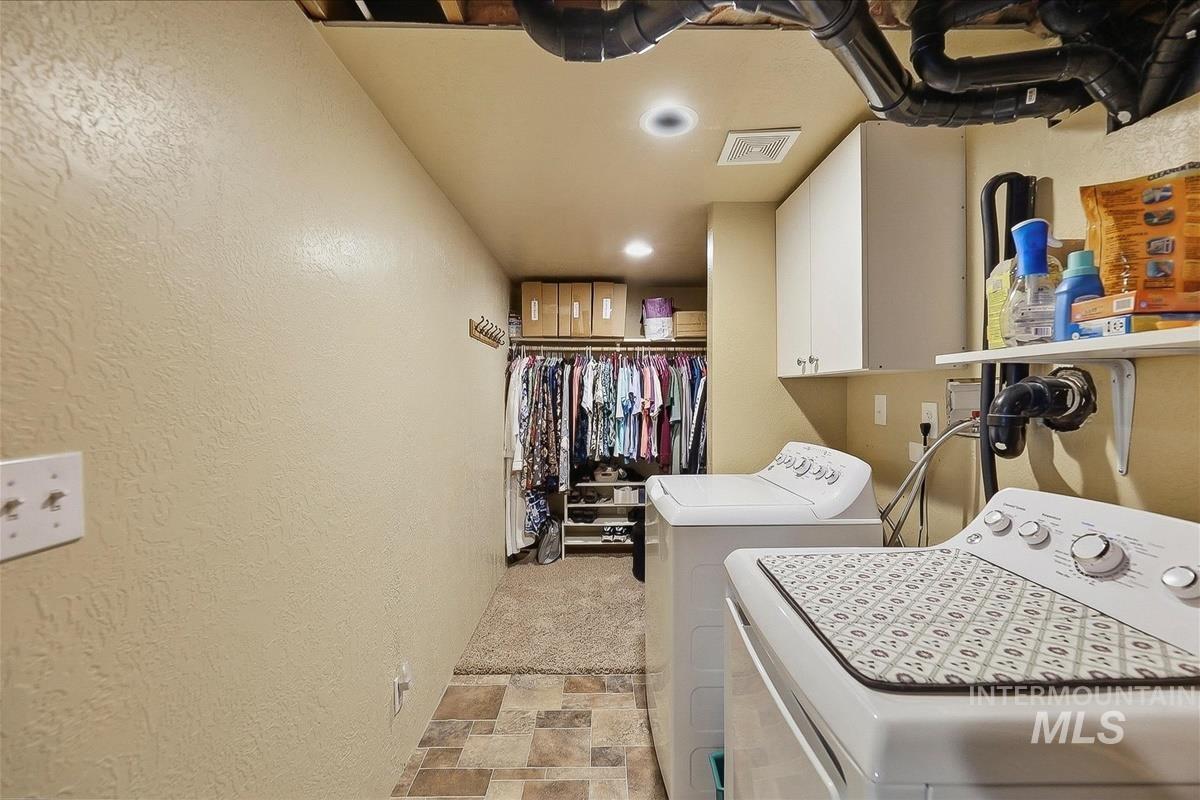 110 Abbott Dr, Mountain Home, Idaho 83647, 4 Bedrooms, 2 Bathrooms, Residential For Sale, Price $350,000,MLS 98975243