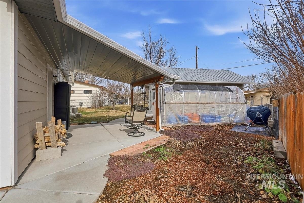 110 Abbott Dr, Mountain Home, Idaho 83647, 4 Bedrooms, 2 Bathrooms, Residential For Sale, Price $350,000,MLS 98975243