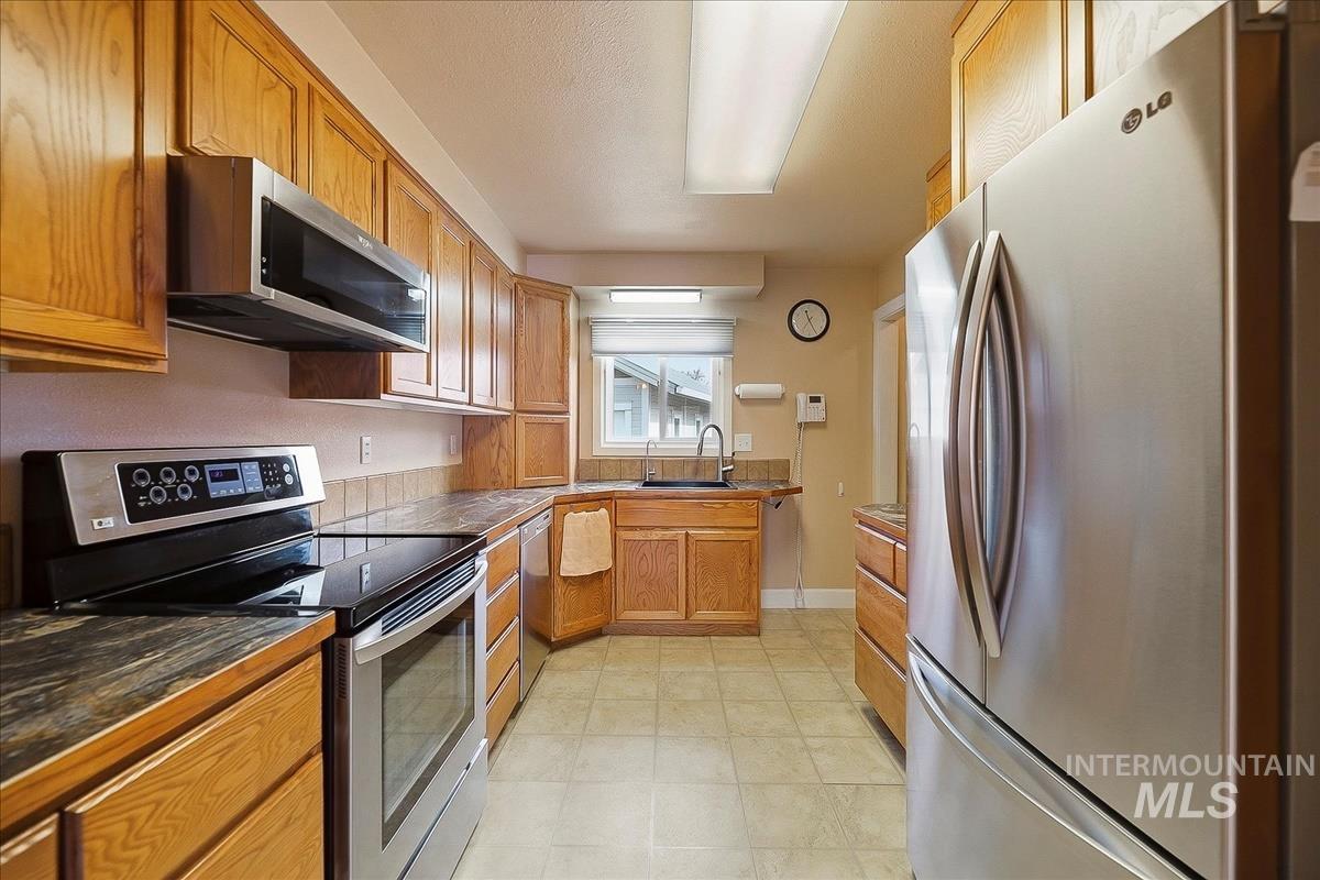 110 Abbott Dr, Mountain Home, Idaho 83647, 4 Bedrooms, 2 Bathrooms, Residential For Sale, Price $350,000,MLS 98975243