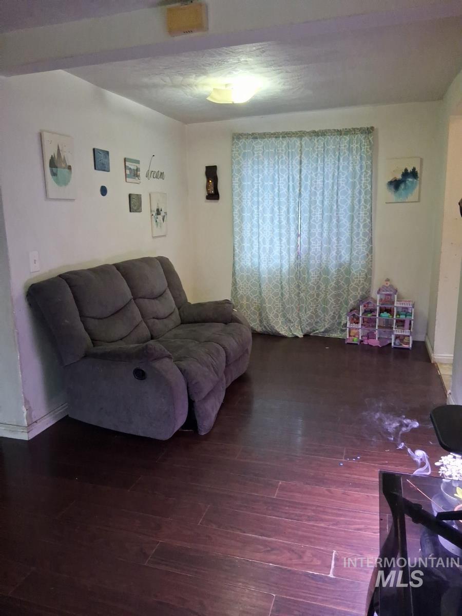 613 Park Avenue, Nyssa, Oregon 97913, 2 Bedrooms, 1 Bathroom, Residential For Sale, Price $139,500,MLS 98975244