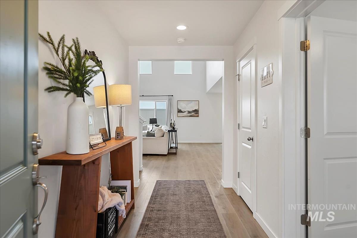 1971 Cashel St, Middleton, Idaho 83644, 4 Bedrooms, 3.5 Bathrooms, Residential For Sale, Price $619,900,MLS 98975245