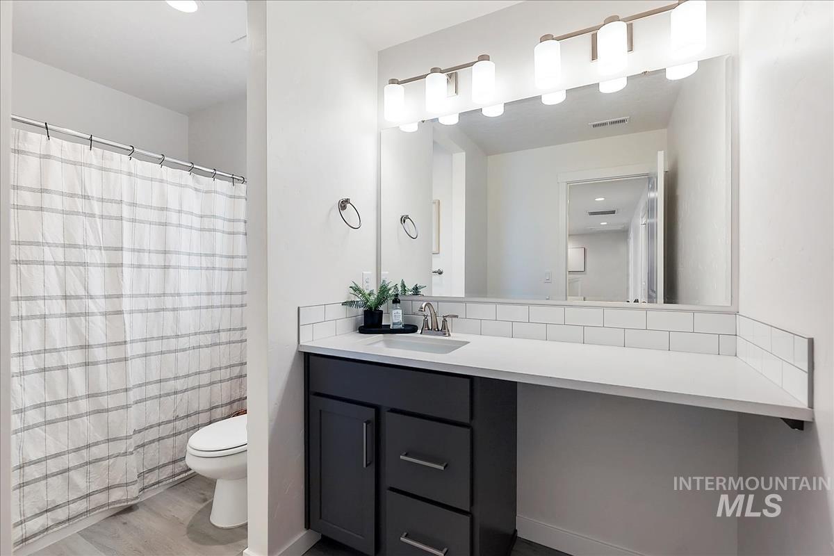 1971 Cashel St, Middleton, Idaho 83644, 4 Bedrooms, 3.5 Bathrooms, Residential For Sale, Price $619,900,MLS 98975245