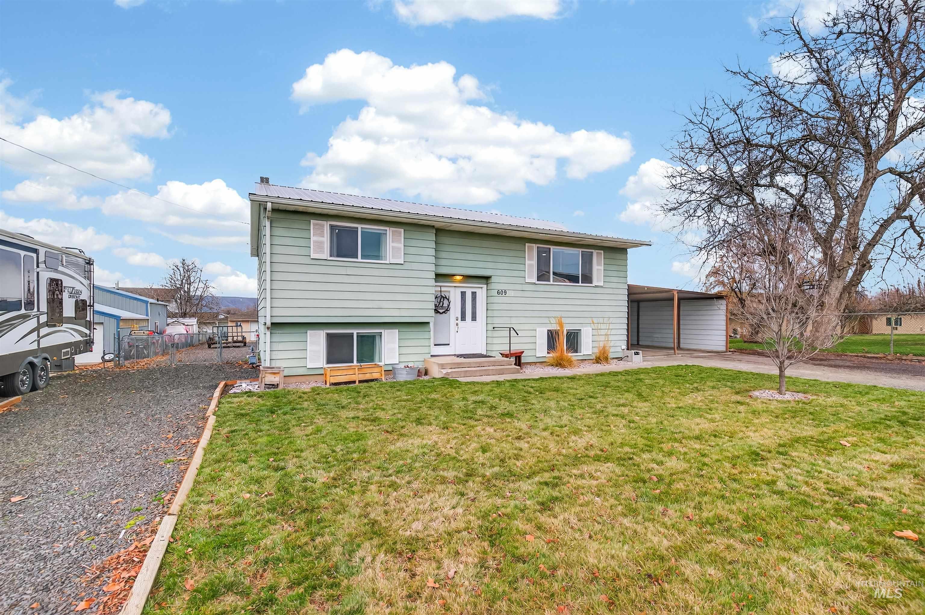 609 Linden Ave, Lewiston, Idaho 83501, 4 Bedrooms, 2 Bathrooms, Residential For Sale, Price $399,000,MLS 98975250