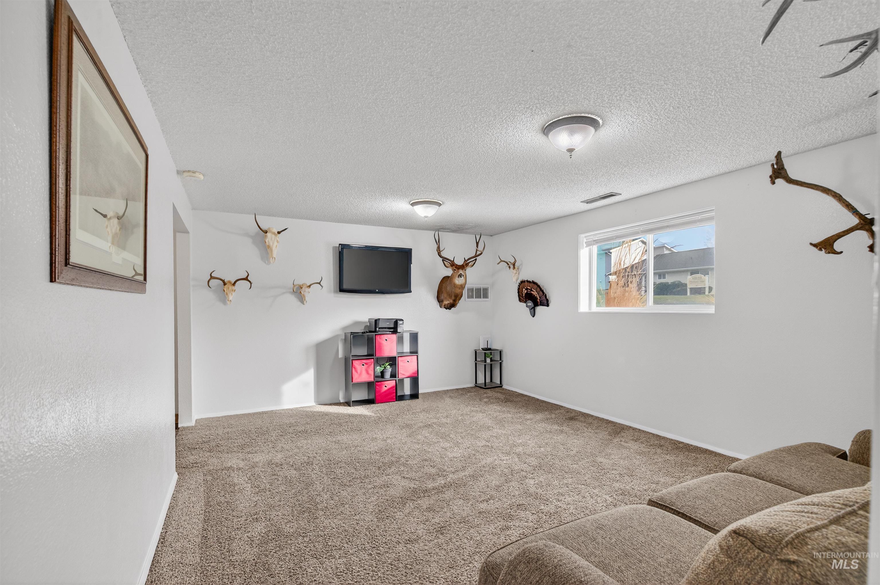 609 Linden Ave, Lewiston, Idaho 83501, 4 Bedrooms, 2 Bathrooms, Residential For Sale, Price $399,000,MLS 98975250