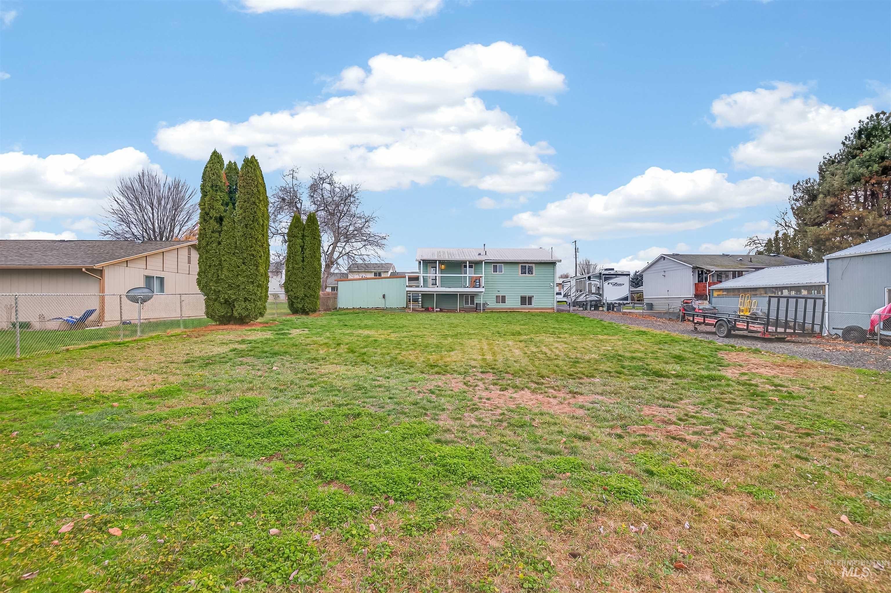 609 Linden Ave, Lewiston, Idaho 83501, 4 Bedrooms, 2 Bathrooms, Residential For Sale, Price $399,000,MLS 98975250