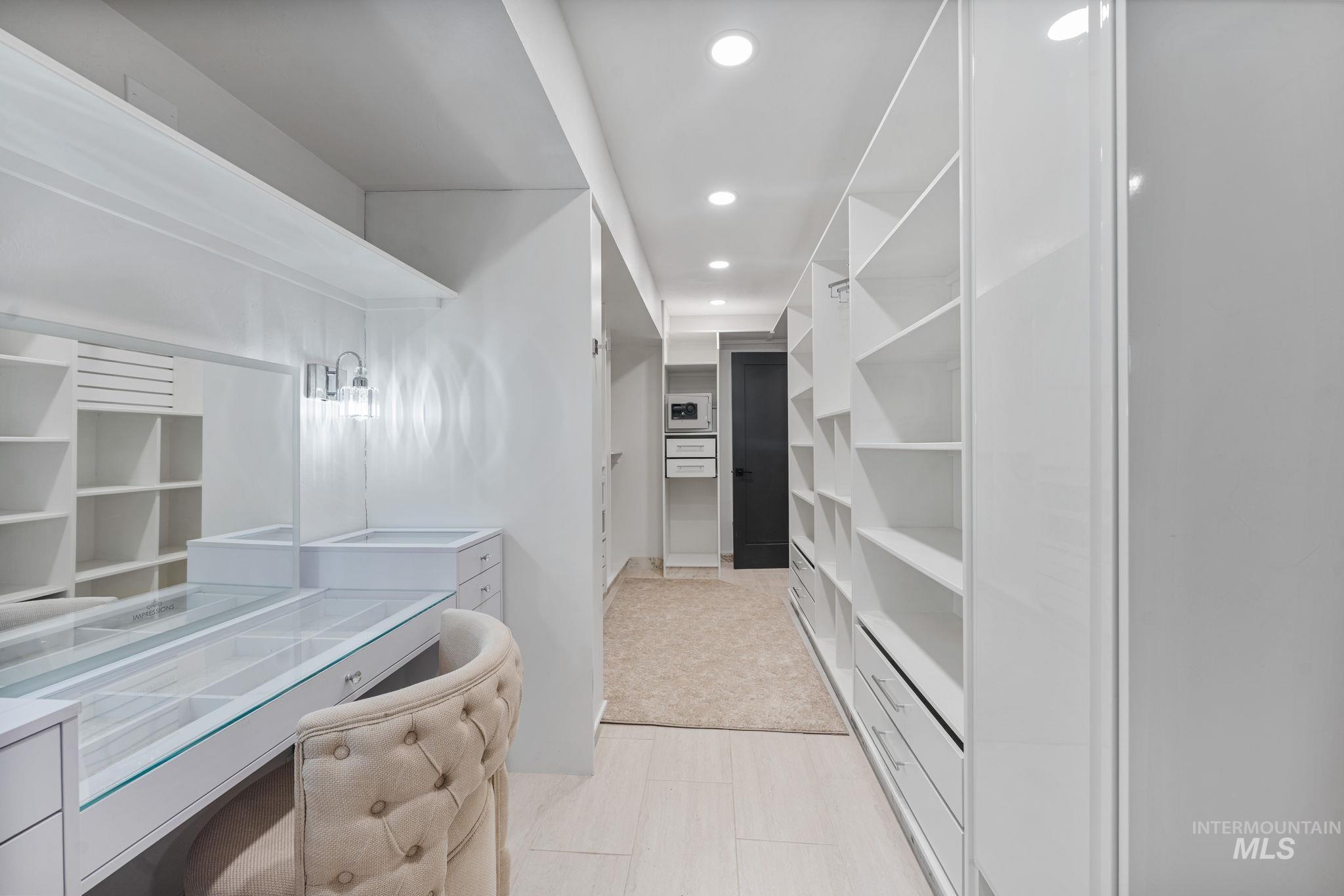 193/203 HWY 74, Twin Falls, Idaho 83301, 4 Bedrooms, 2 Bathrooms, Farm & Ranch For Sale, Price $999,999,MLS 98975251