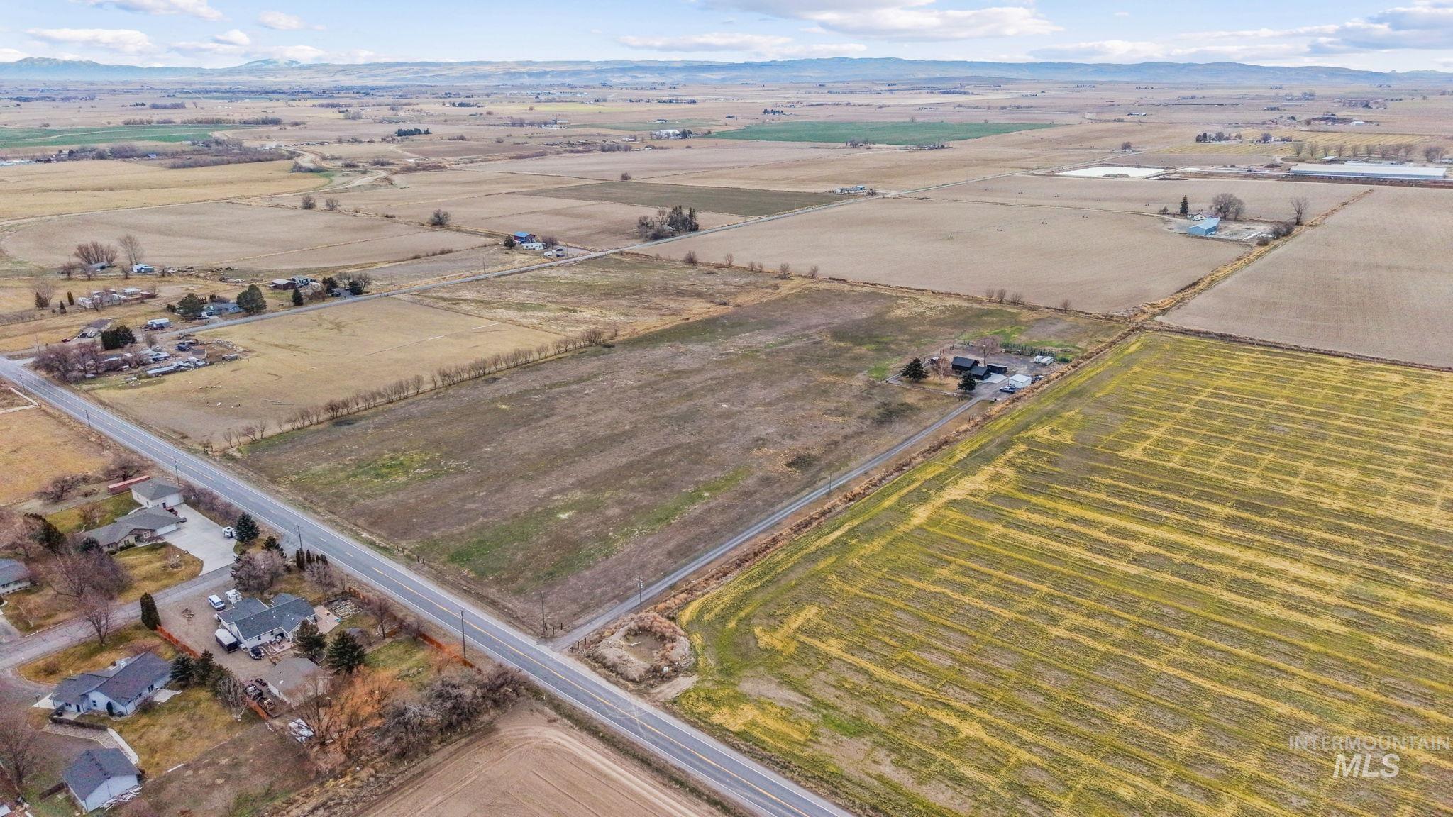 193/203 HWY 74, Twin Falls, Idaho 83301, 4 Bedrooms, 2 Bathrooms, Farm & Ranch For Sale, Price $999,999,MLS 98975251