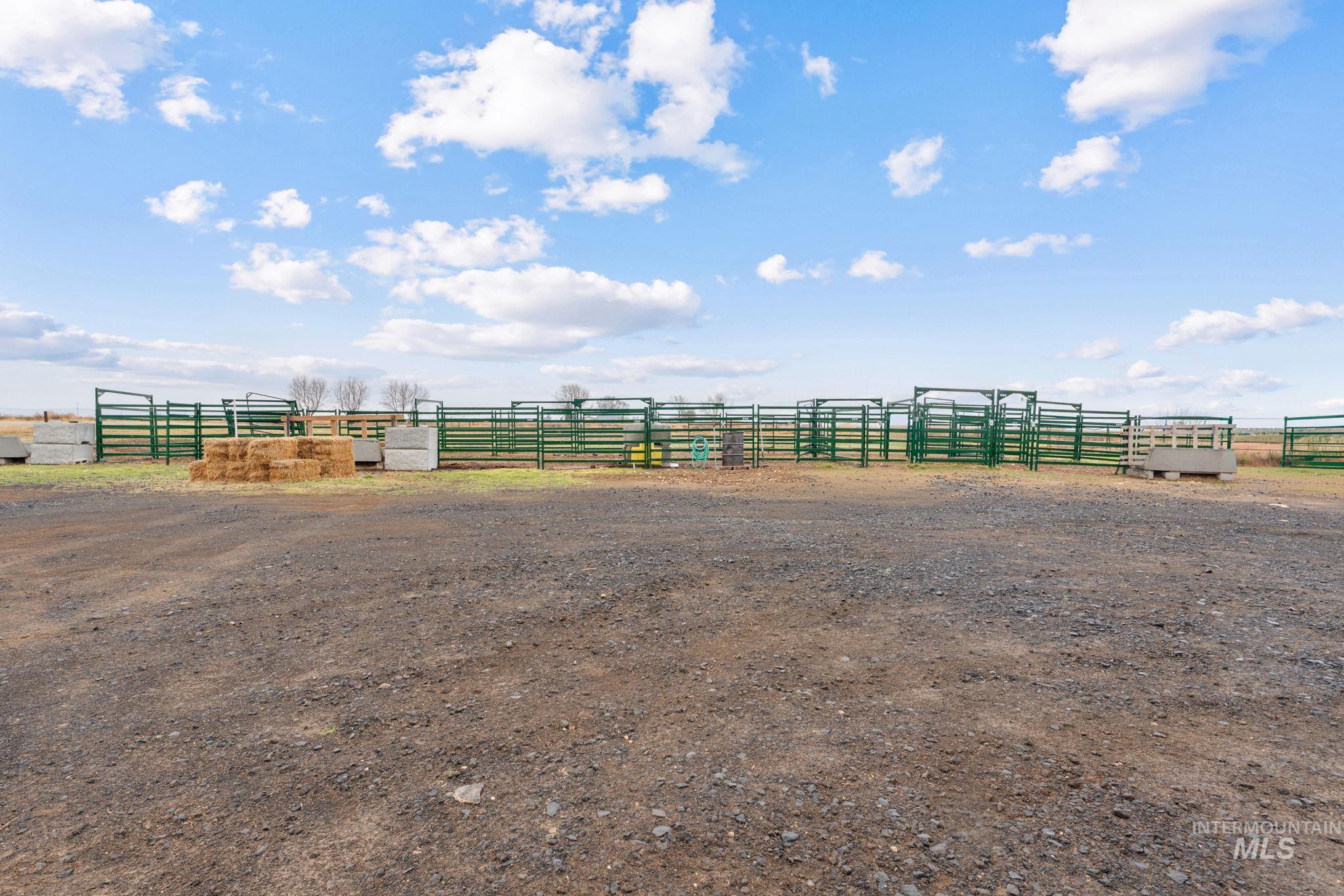 193/203 HWY 74, Twin Falls, Idaho 83301, 4 Bedrooms, 2 Bathrooms, Farm & Ranch For Sale, Price $999,999,MLS 98975251