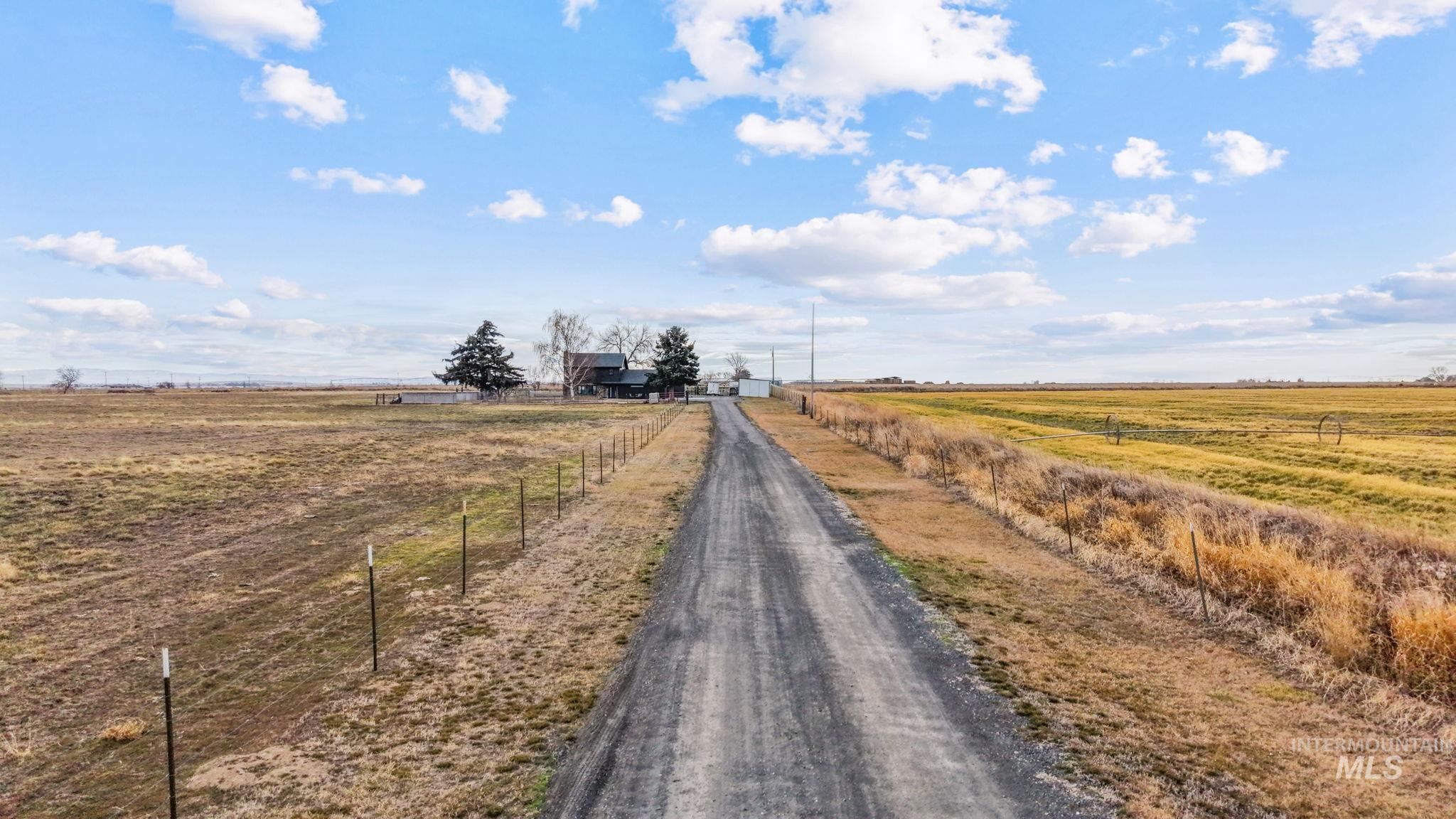 193/203 HWY 74, Twin Falls, Idaho 83301, 4 Bedrooms, 2 Bathrooms, Farm & Ranch For Sale, Price $999,999,MLS 98975251