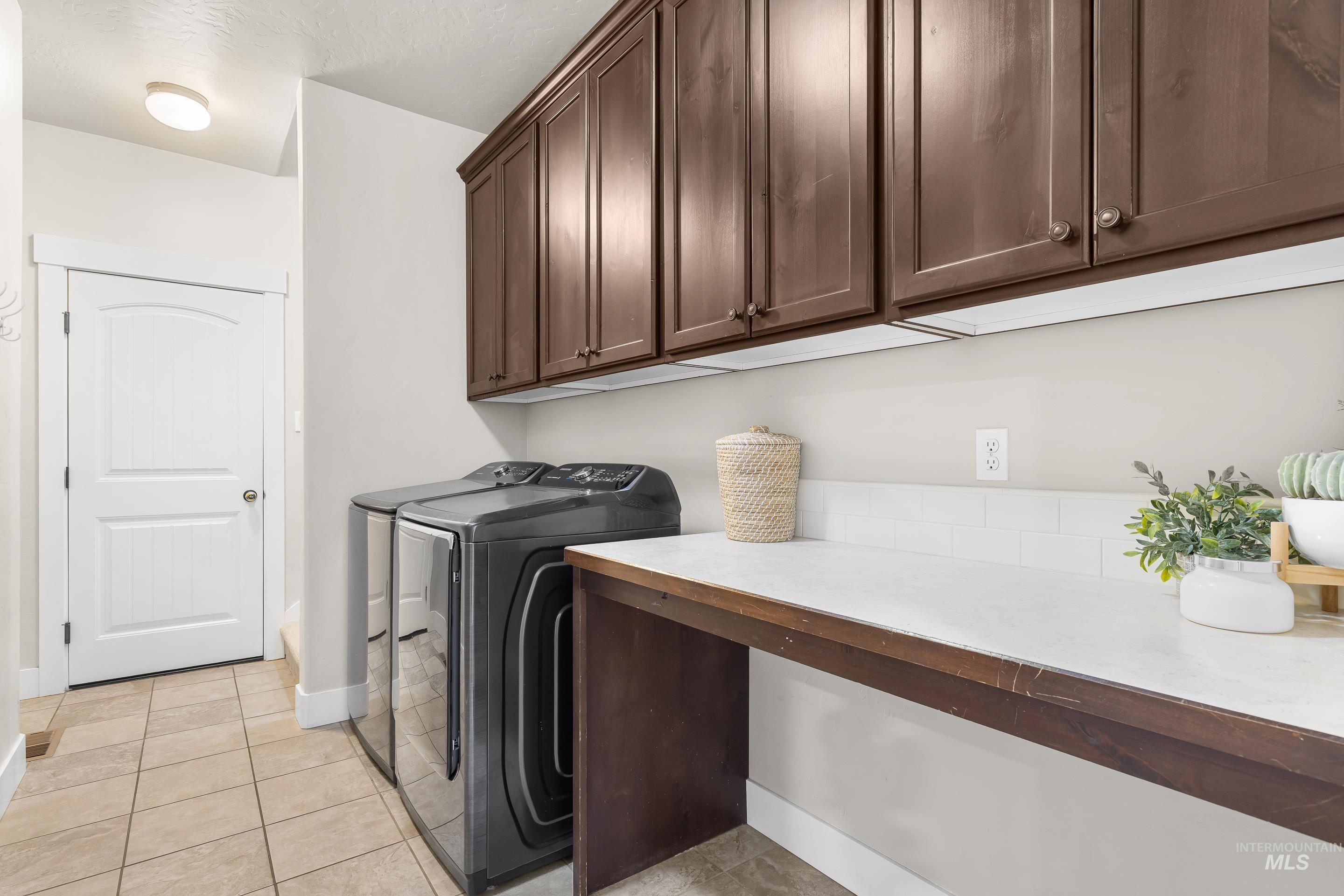 5737 W Donatella St, Eagle, Idaho 83616-7327, 4 Bedrooms, 3 Bathrooms, Residential For Sale, Price $775,000, 98975252