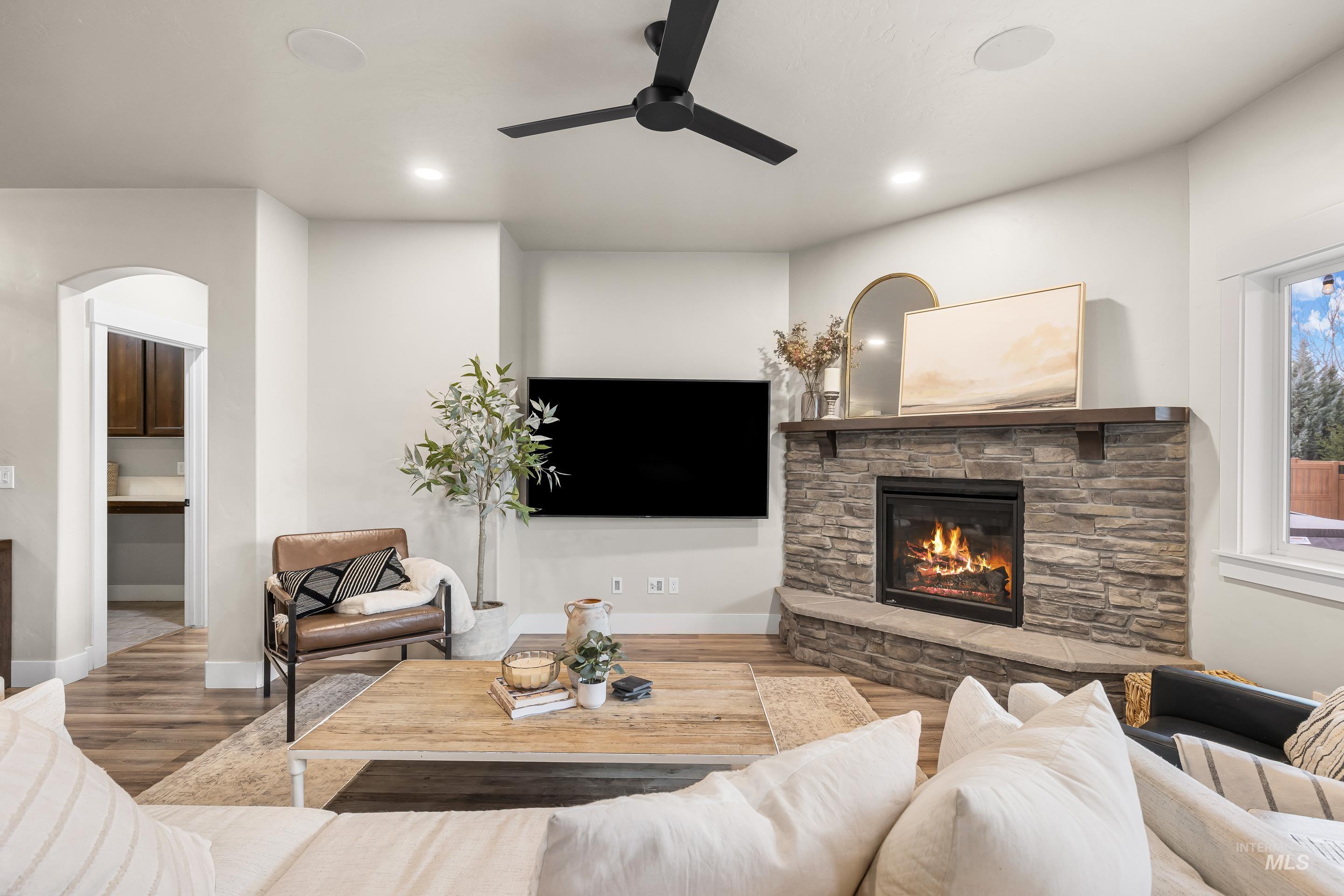 5737 W Donatella St, Eagle, Idaho 83616-7327, 4 Bedrooms, 3 Bathrooms, Residential For Sale, Price $775,000, 98975252