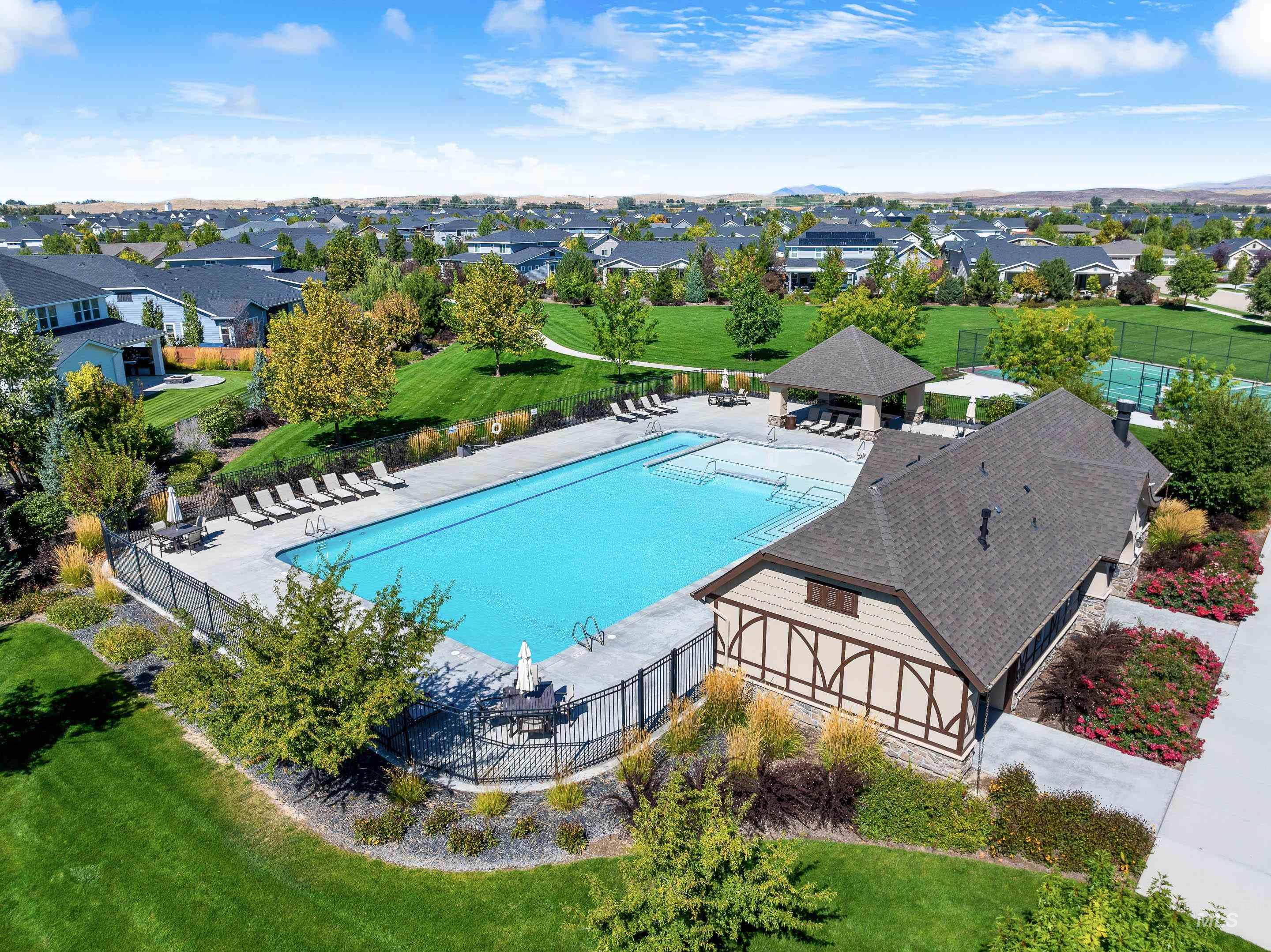 5737 W Donatella St, Eagle, Idaho 83616-7327, 4 Bedrooms, 3 Bathrooms, Residential For Sale, Price $775,000, 98975252