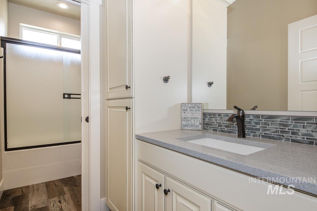 1251 Swan Falls Rd, Kuna, Idaho 83634, 3 Bedrooms, 3 Bathrooms, Residential For Sale, Price $1,090,000,MLS 98975254