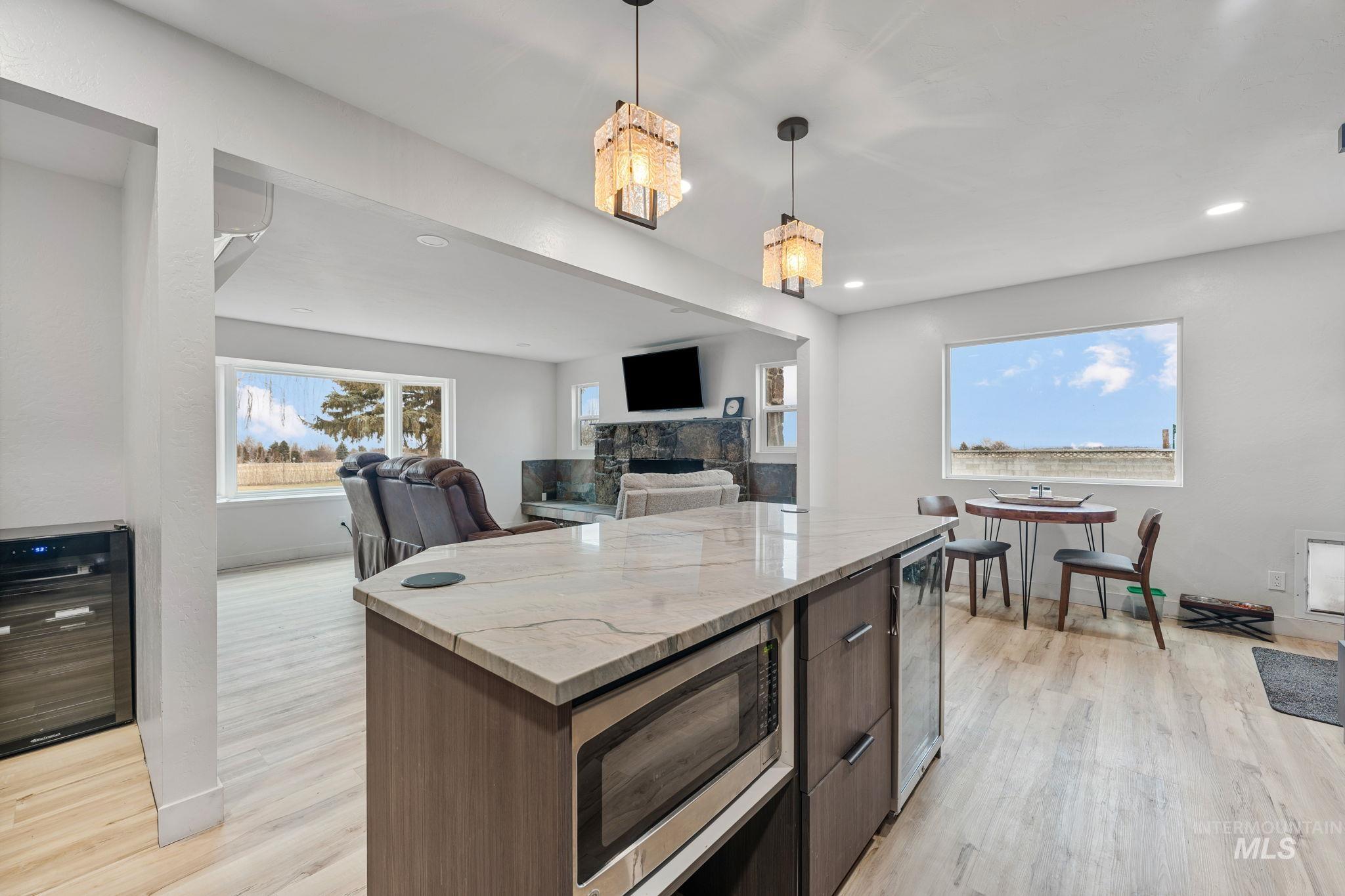 193 HWY 74, Twin Falls, Idaho 83301, 4 Bedrooms, 2 Bathrooms, Residential For Sale, Price $999,999,MLS 98975255