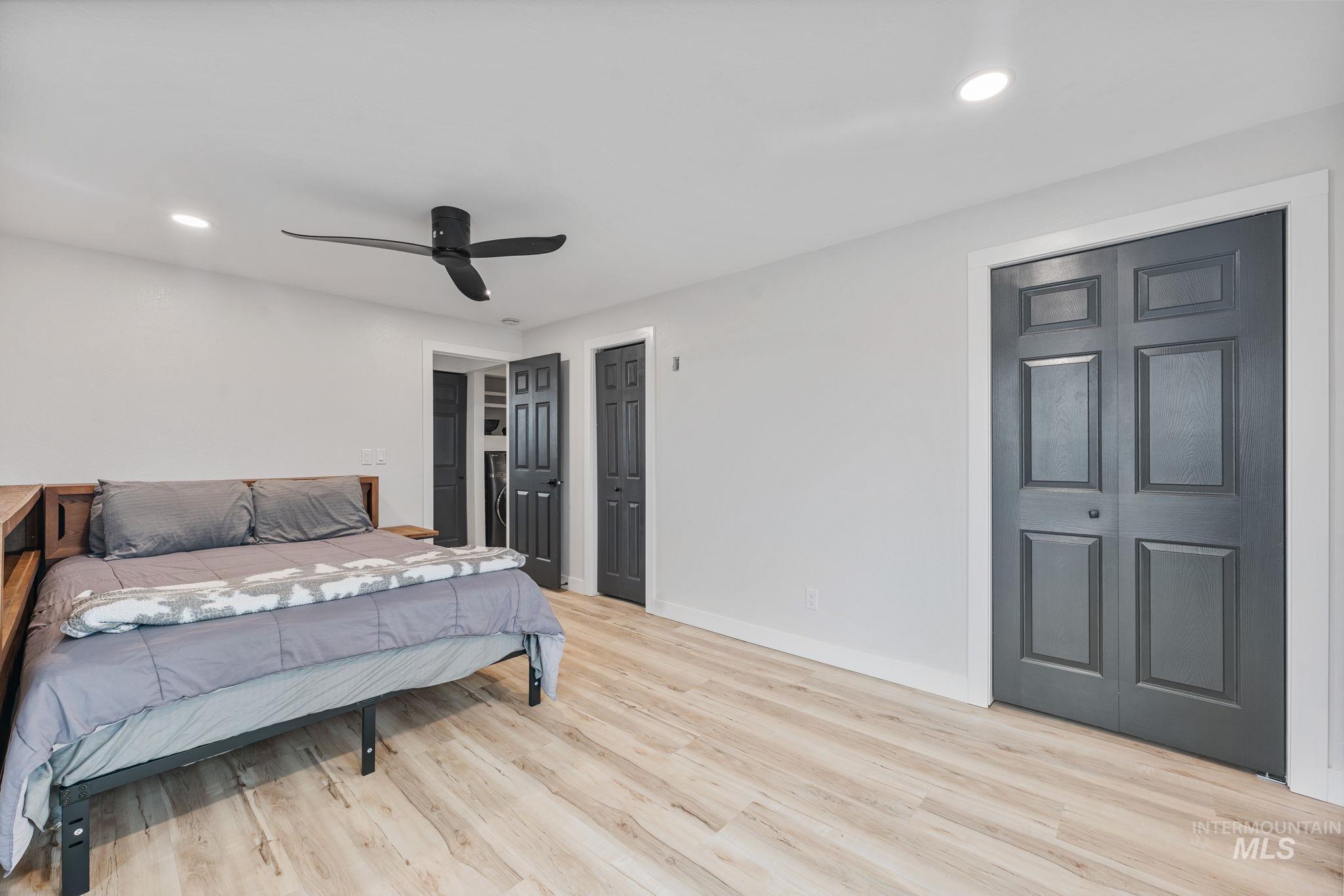 193 HWY 74, Twin Falls, Idaho 83301, 4 Bedrooms, 2 Bathrooms, Residential For Sale, Price $999,999,MLS 98975255