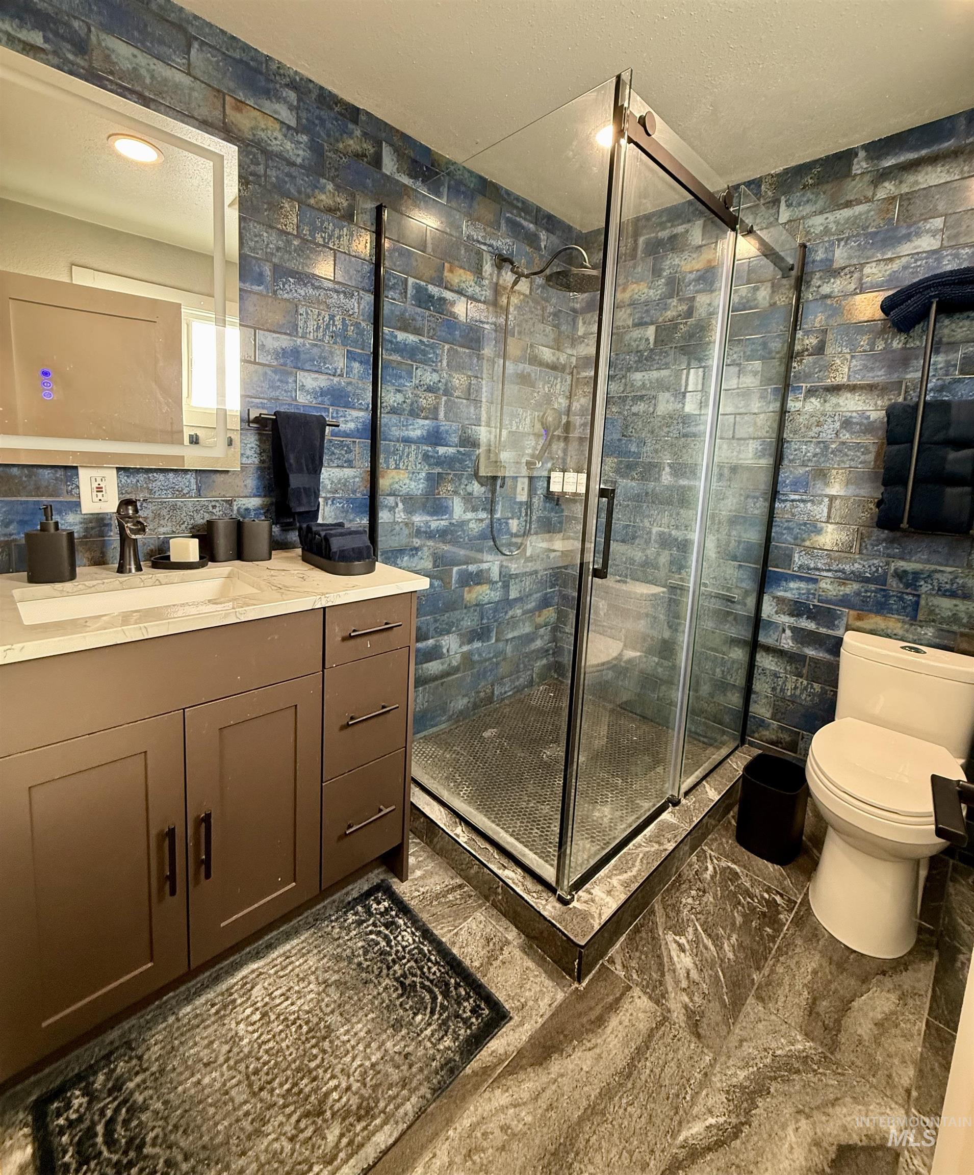 193 HWY 74, Twin Falls, Idaho 83301, 4 Bedrooms, 2 Bathrooms, Residential For Sale, Price $999,999,MLS 98975255