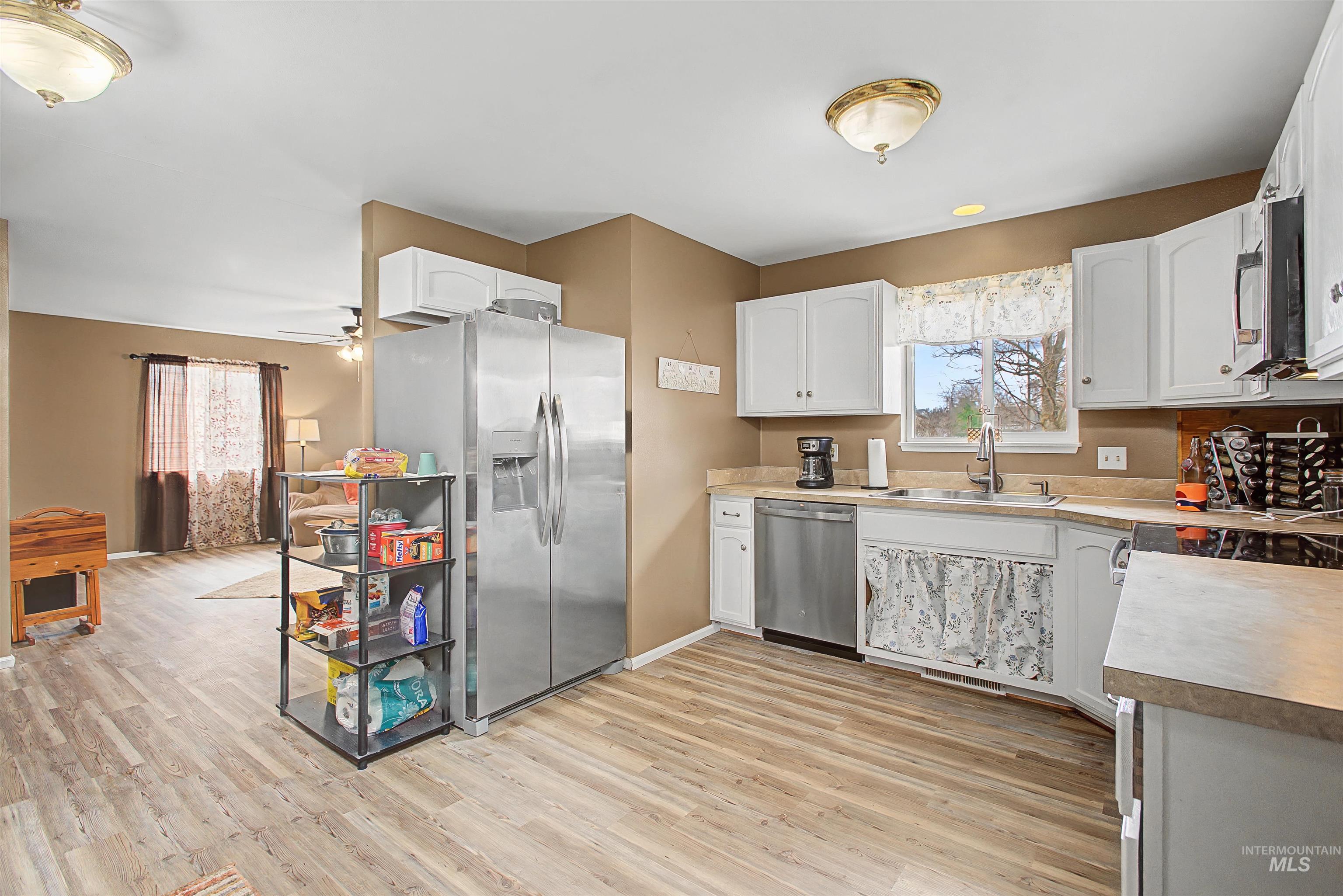 919 9th Street, Clarkston, Washington 99403, 3 Bedrooms, 2 Bathrooms, Residential For Sale, Price $368,000,MLS 98975256