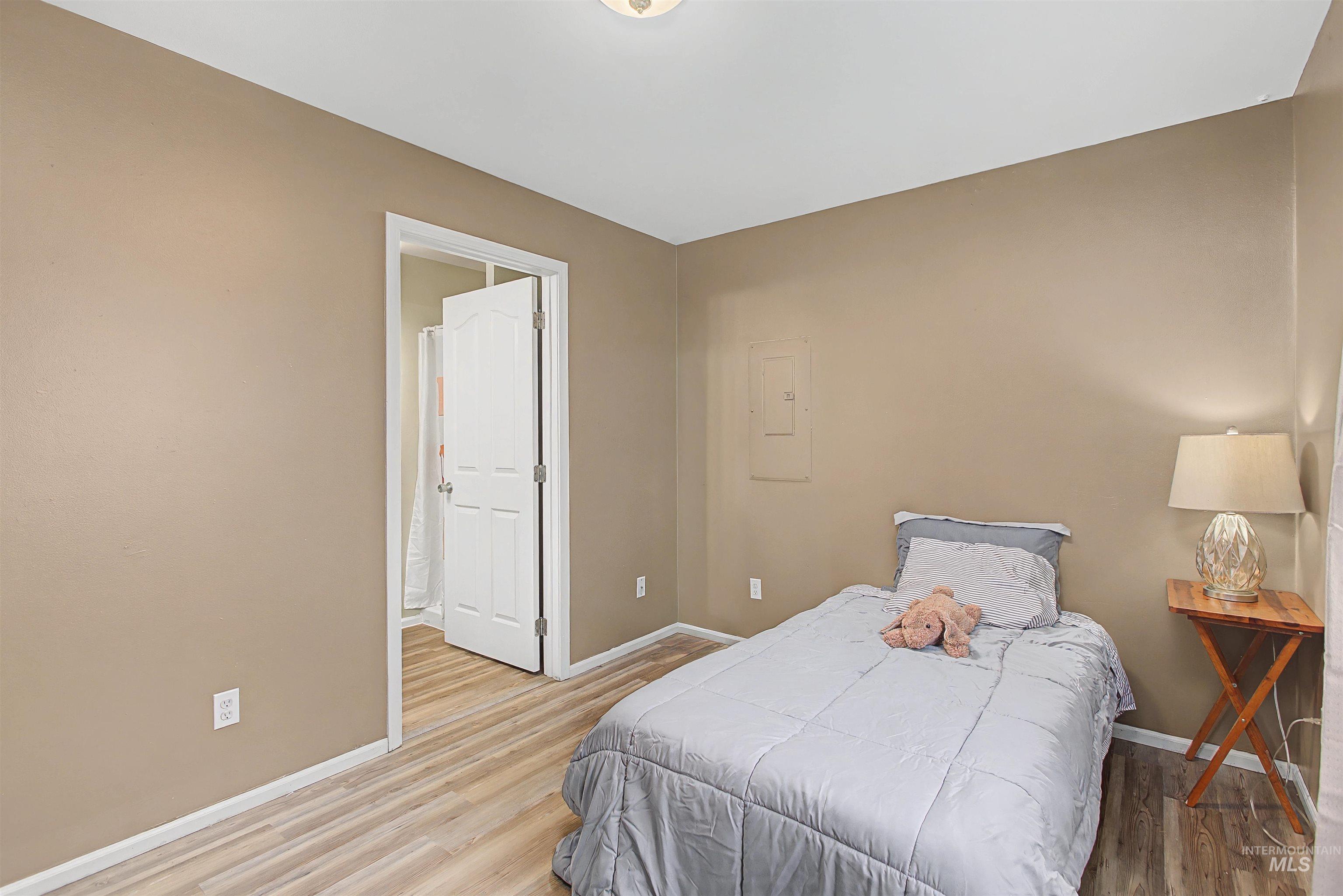 919 9th Street, Clarkston, Washington 99403, 3 Bedrooms, 2 Bathrooms, Residential For Sale, Price $368,000,MLS 98975256