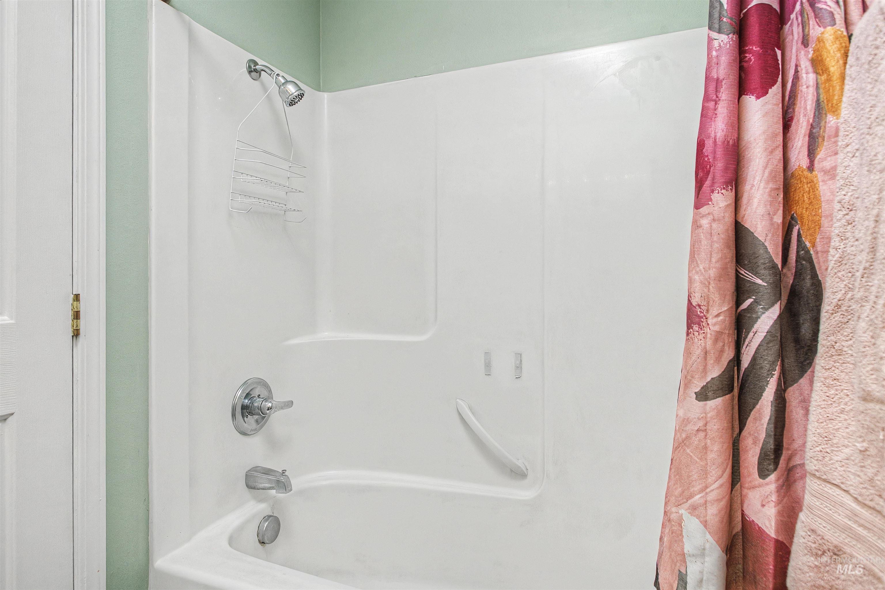 919 9th Street, Clarkston, Washington 99403, 3 Bedrooms, 2 Bathrooms, Residential For Sale, Price $368,000,MLS 98975256