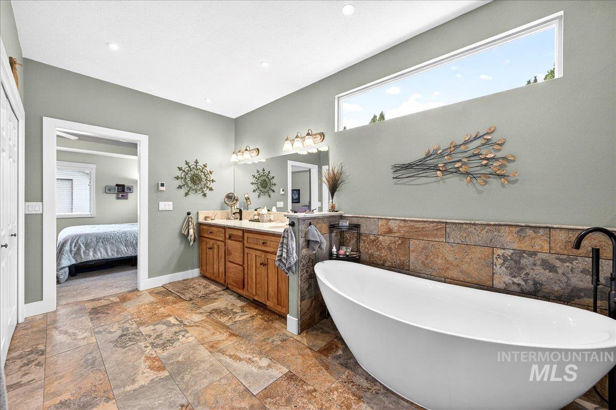 7901 S Chisum Way, Meridian, Idaho 83642, 3 Bedrooms, 2 Bathrooms, Residential For Sale, Price $825,000,MLS 98975257