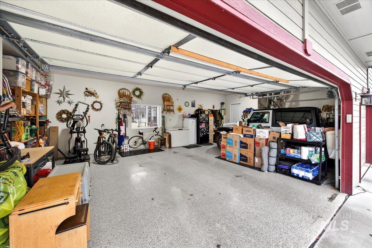 7901 S Chisum Way, Meridian, Idaho 83642, 3 Bedrooms, 2 Bathrooms, Residential For Sale, Price $825,000,MLS 98975257