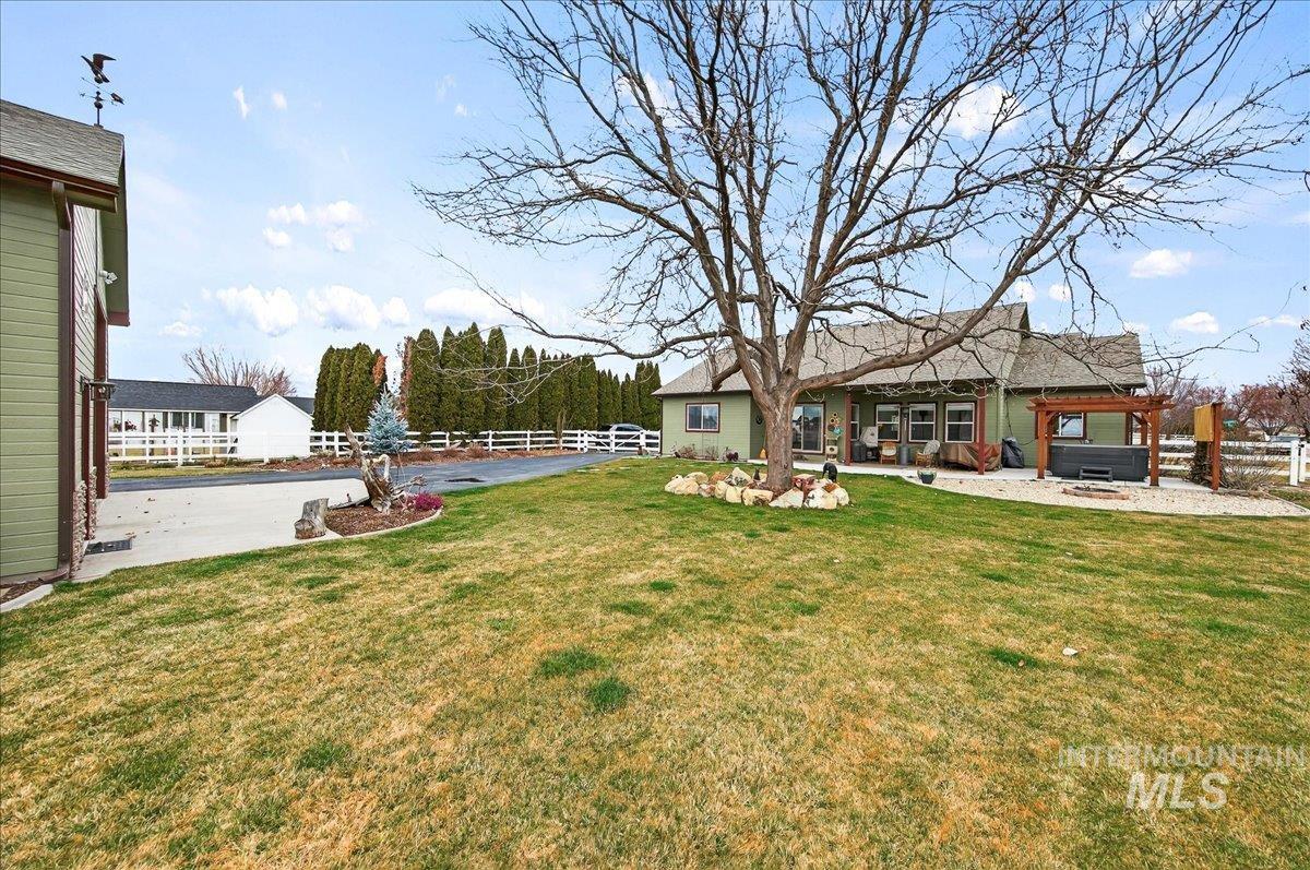 7901 S Chisum Way, Meridian, Idaho 83642, 3 Bedrooms, 2 Bathrooms, Residential For Sale, Price $825,000,MLS 98975257