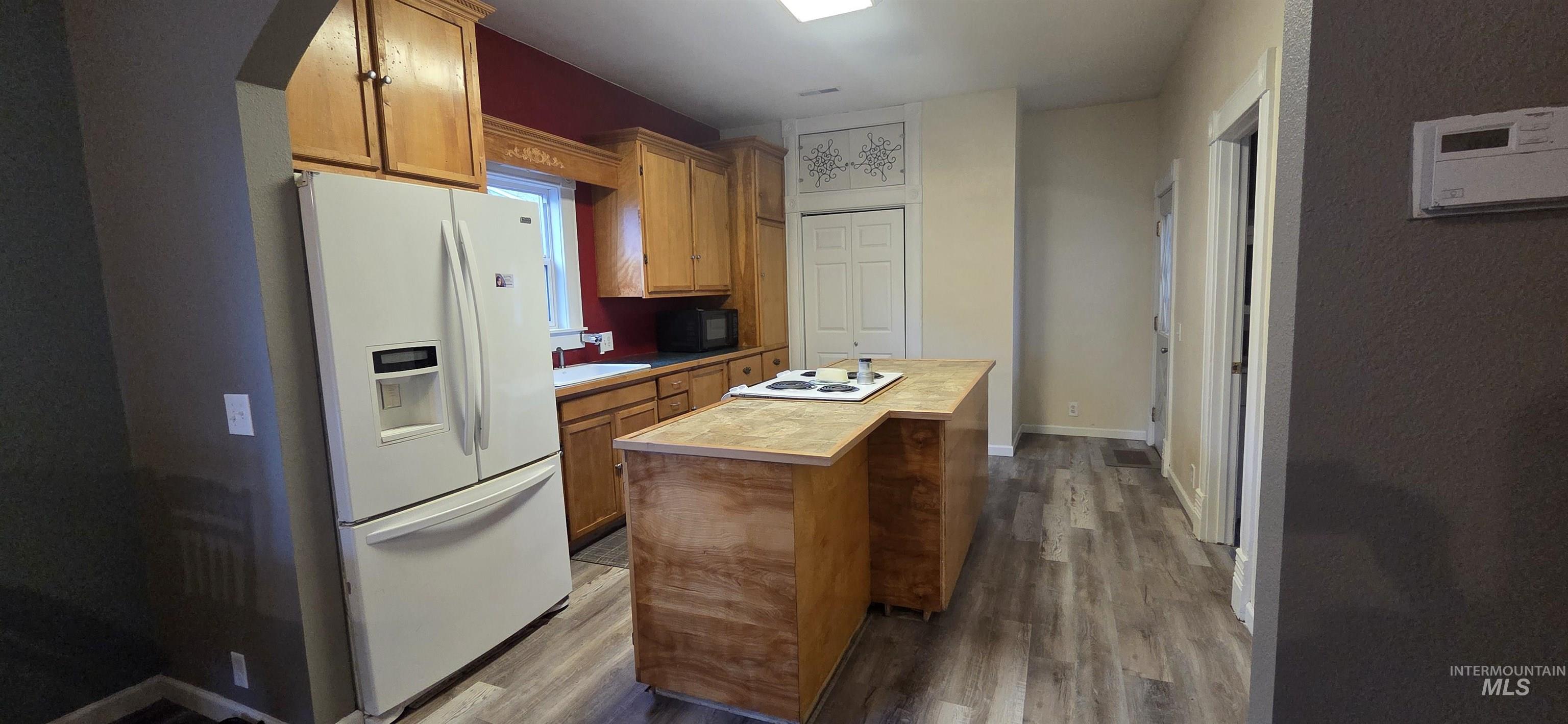 226 3rd Street, Lewiston, Idaho 83501, 2 Bedrooms, 1 Bathroom, Residential For Sale, Price $239,900,MLS 98975258