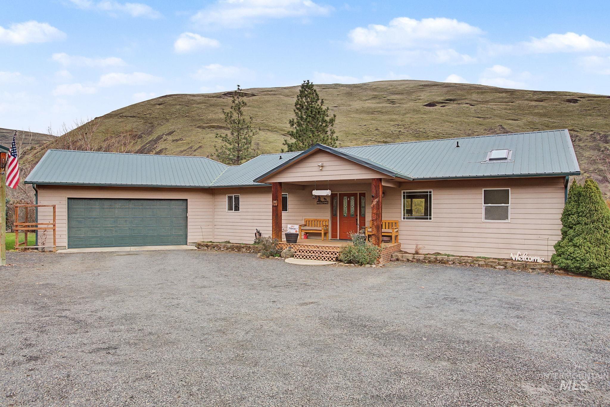 20485 Cottontail Lane, Culdesac, Idaho 83524, 4 Bedrooms, 3 Bathrooms, Residential For Sale, Price $825,000,MLS 98975260