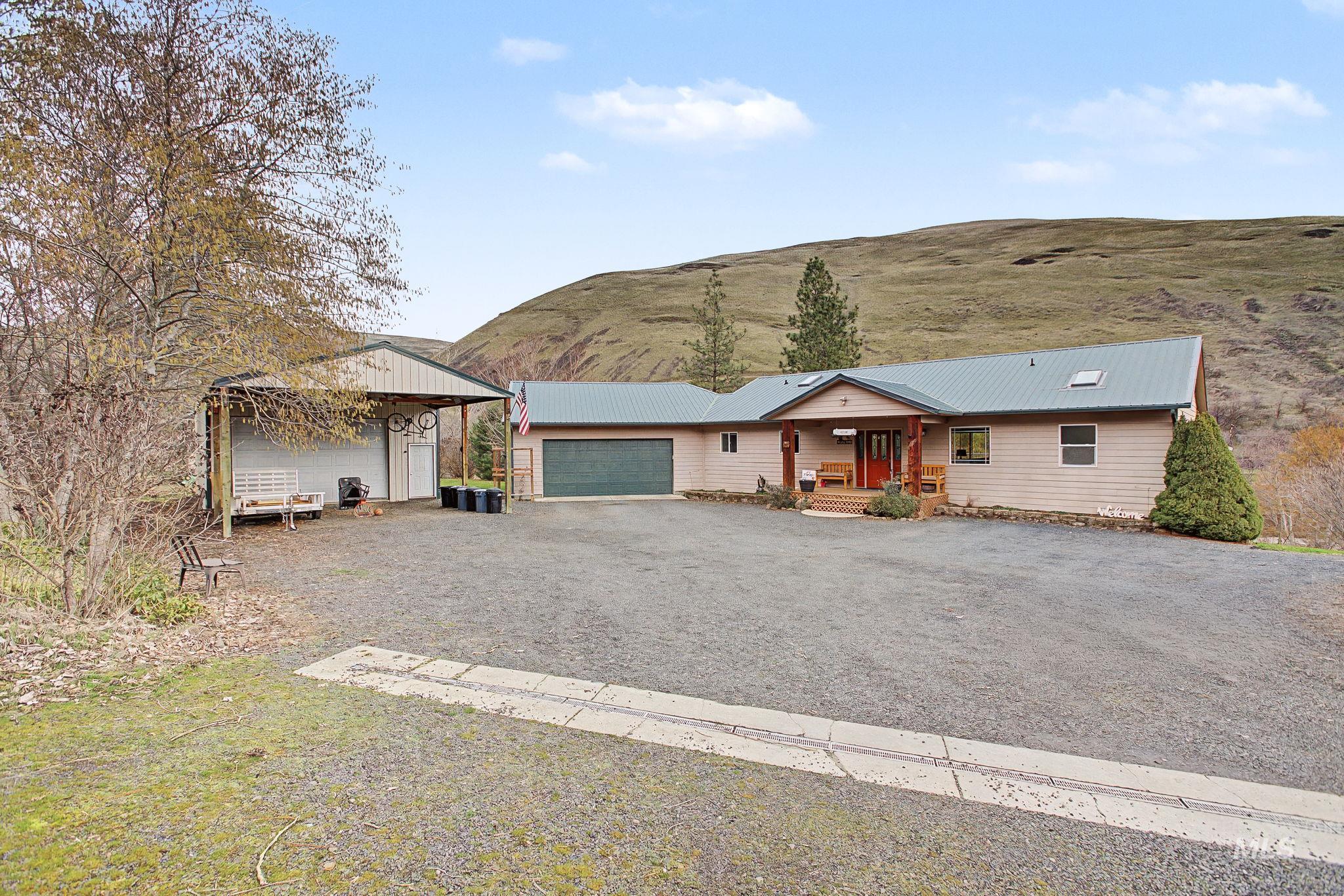 20485 Cottontail Lane, Culdesac, Idaho 83524, 4 Bedrooms, 3 Bathrooms, Residential For Sale, Price $825,000,MLS 98975260