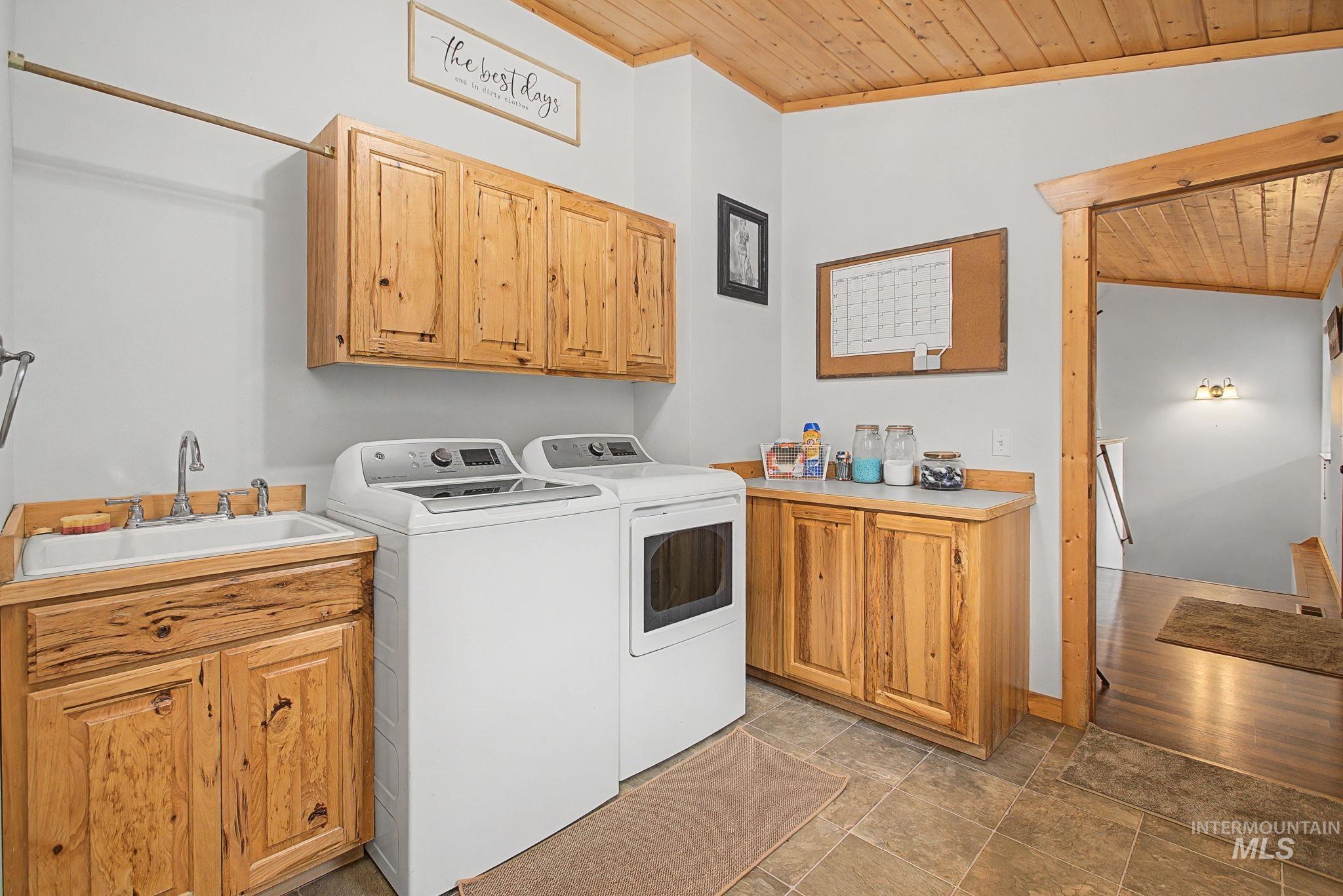 20485 Cottontail Lane, Culdesac, Idaho 83524, 4 Bedrooms, 3 Bathrooms, Residential For Sale, Price $825,000,MLS 98975260