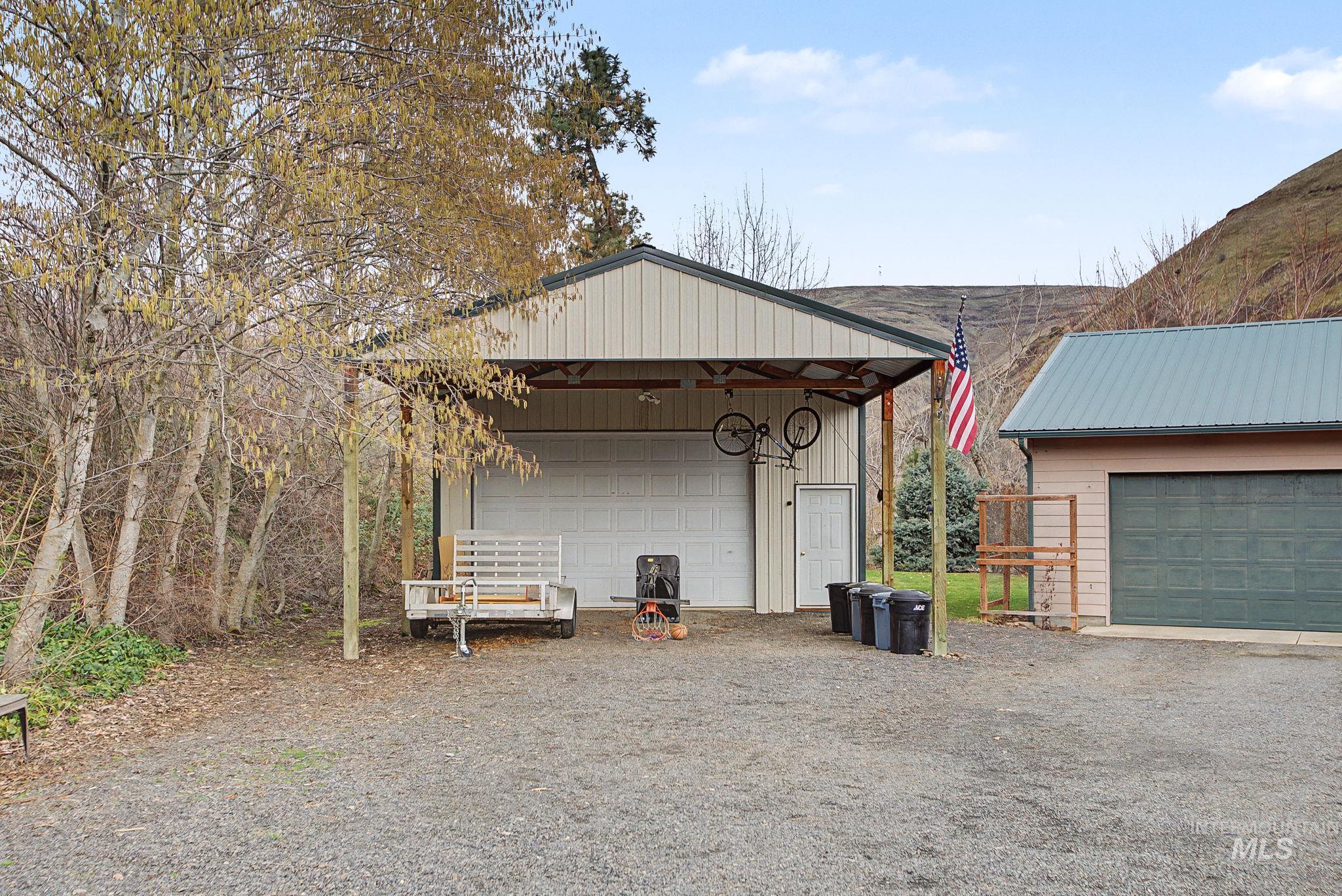 20485 Cottontail Lane, Culdesac, Idaho 83524, 4 Bedrooms, 3 Bathrooms, Residential For Sale, Price $825,000,MLS 98975260