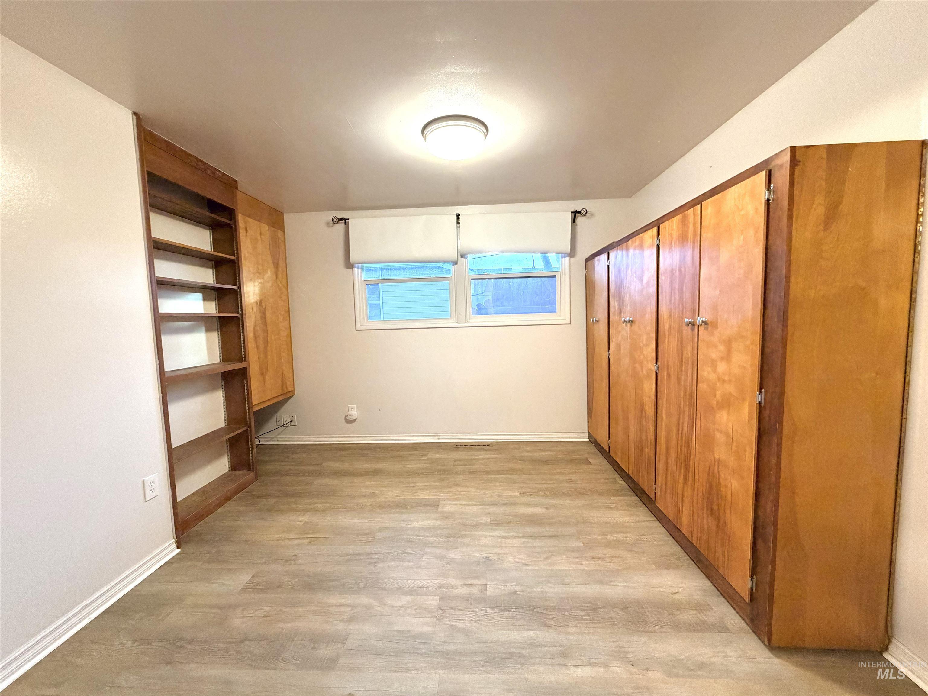 1126 4th St, Clarkston, Washington 99403, 2 Bedrooms, 1 Bathroom, Residential For Sale, Price $299,000,MLS 98975261