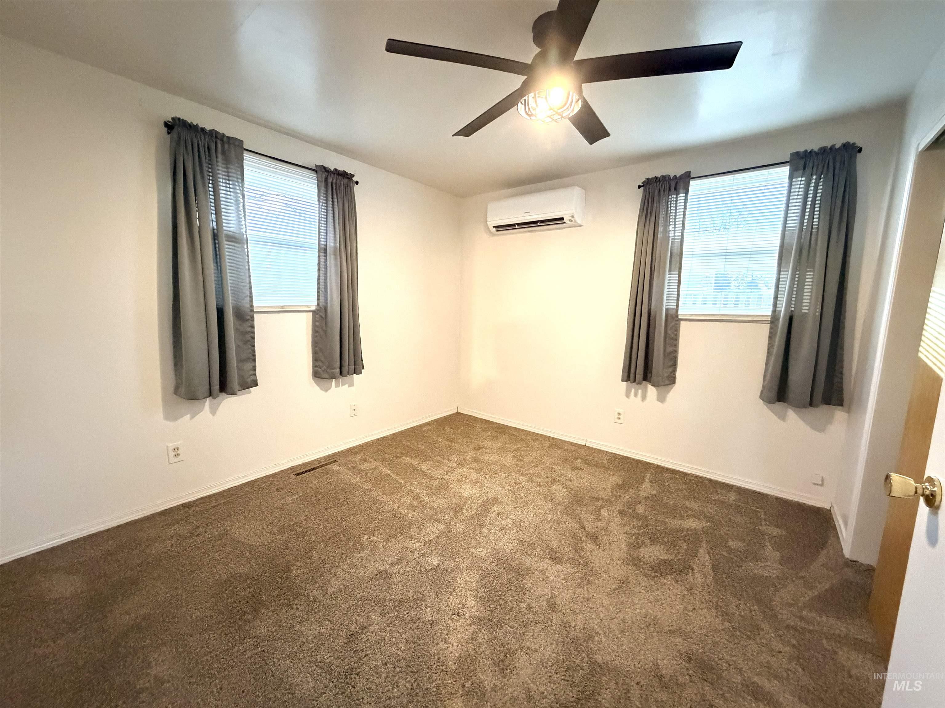 1126 4th St, Clarkston, Washington 99403, 2 Bedrooms, 1 Bathroom, Residential For Sale, Price $299,000,MLS 98975261