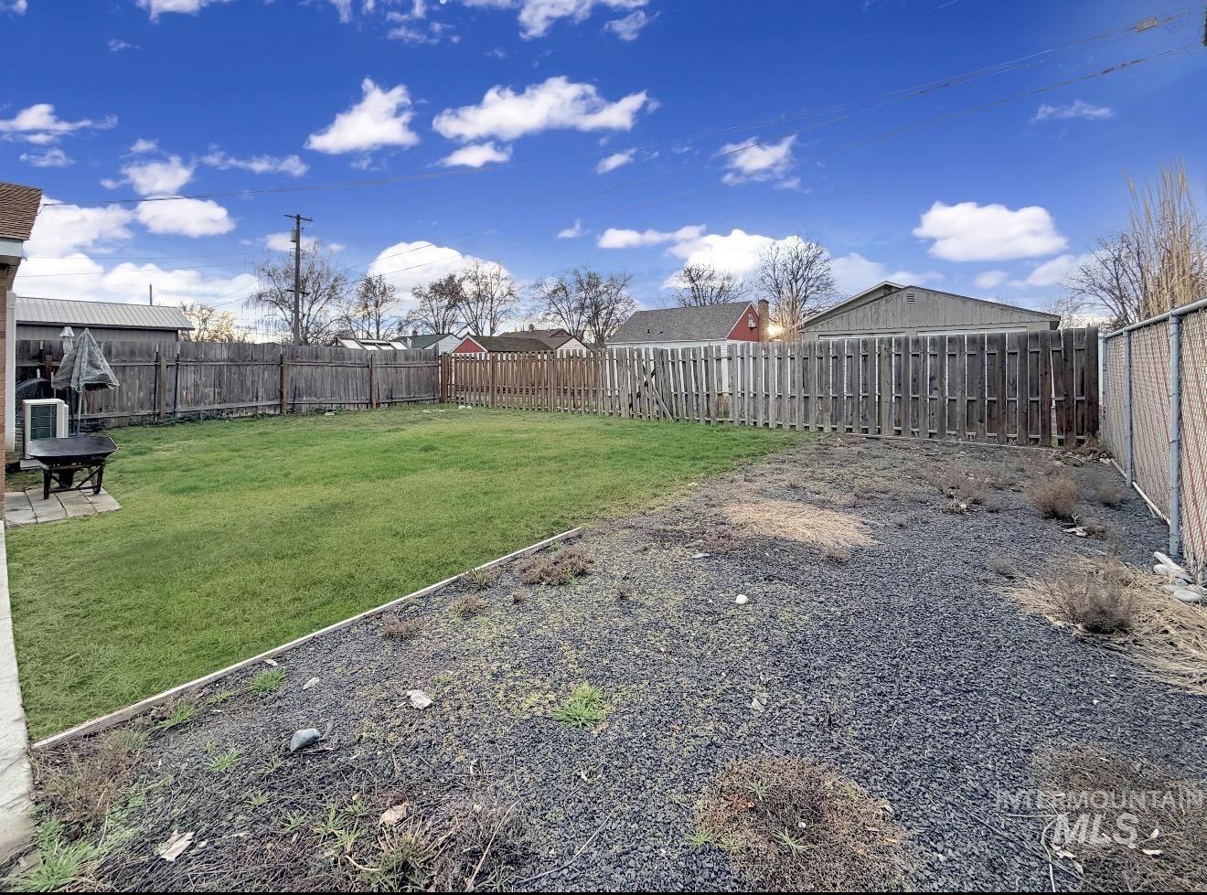 1126 4th St, Clarkston, Washington 99403, 2 Bedrooms, 1 Bathroom, Residential For Sale, Price $299,000,MLS 98975261