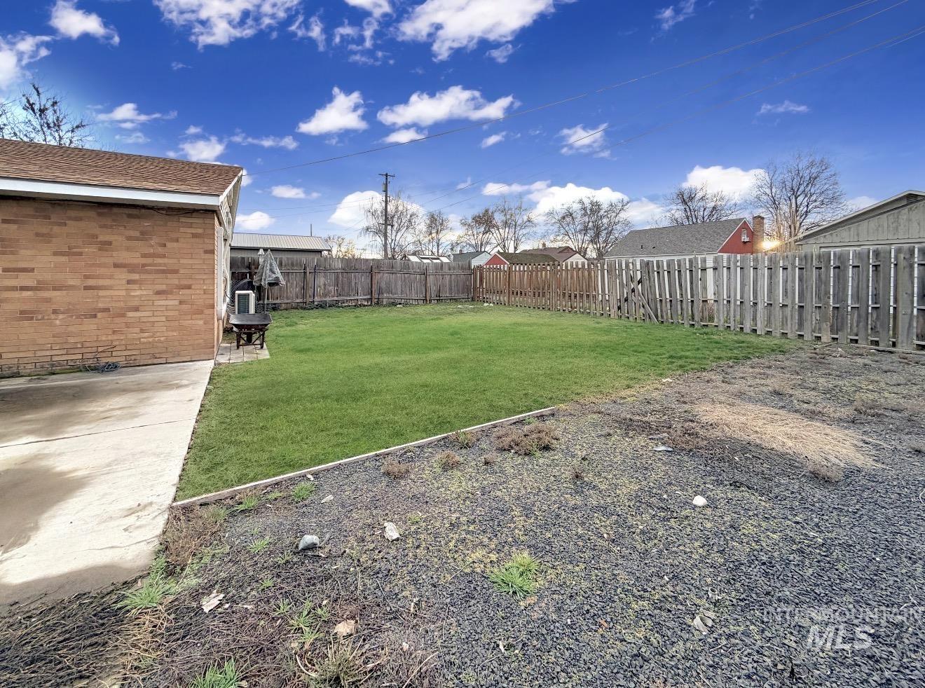 1126 4th St, Clarkston, Washington 99403, 2 Bedrooms, 1 Bathroom, Residential For Sale, Price $299,000,MLS 98975261