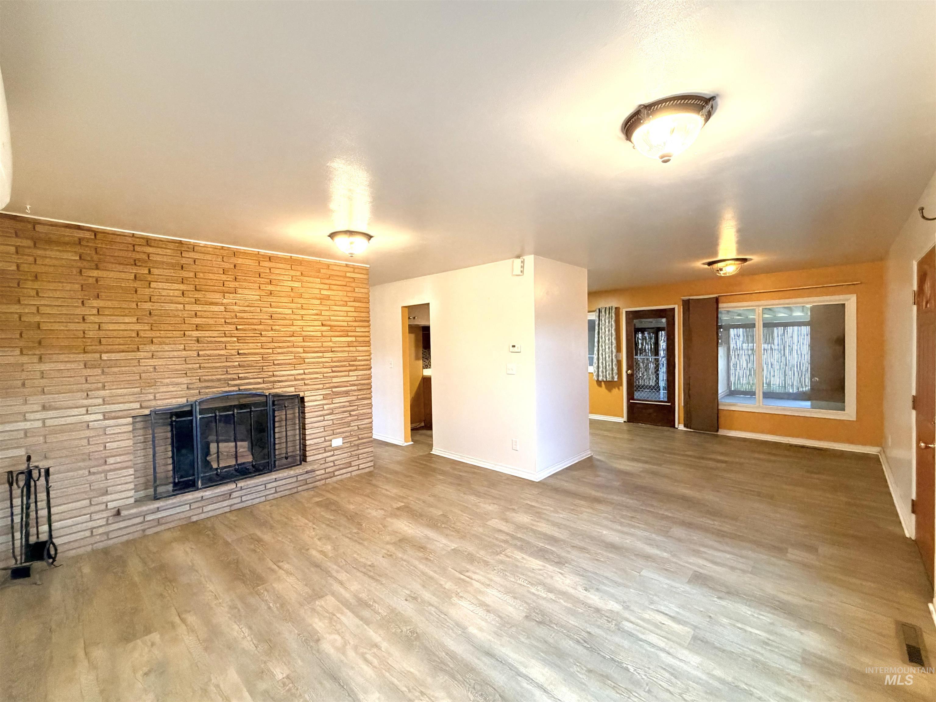 1126 4th St, Clarkston, Washington 99403, 2 Bedrooms, 1 Bathroom, Residential For Sale, Price $299,000,MLS 98975261