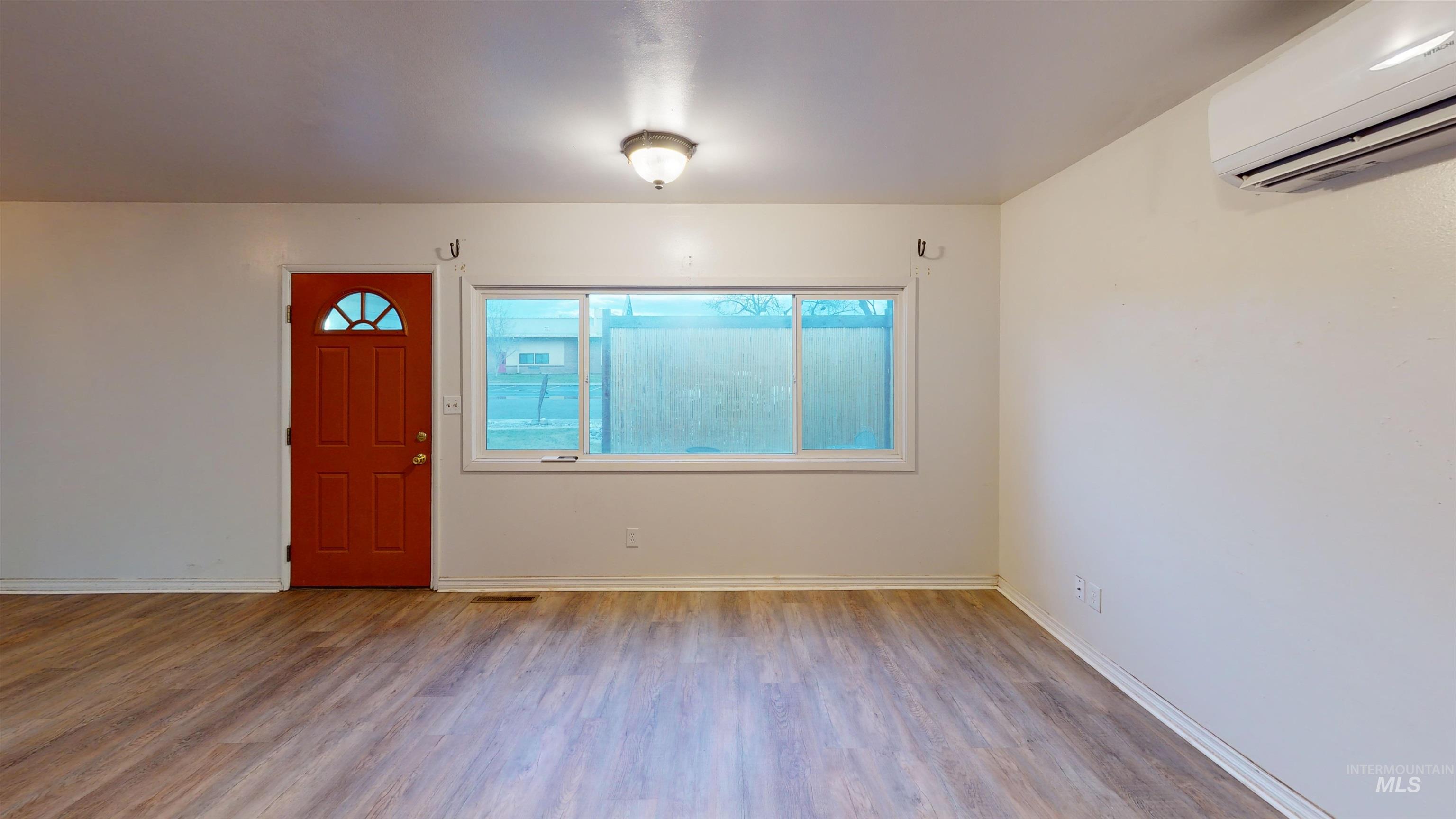 1126 4th St, Clarkston, Washington 99403, 2 Bedrooms, 1 Bathroom, Residential For Sale, Price $299,000,MLS 98975261