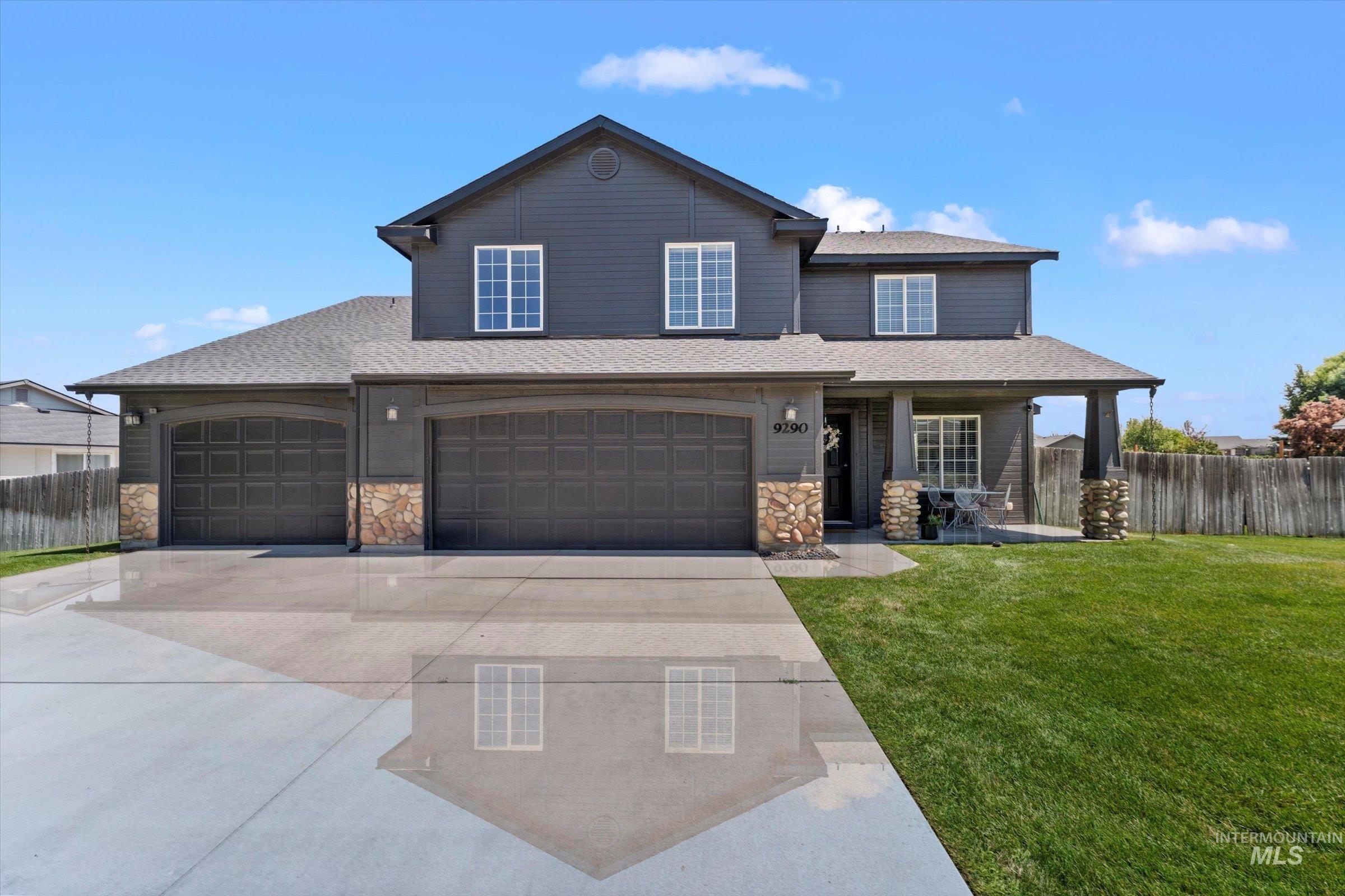 9290 S Cherry Apple, Kuna, Idaho 83634, 6 Bedrooms, 3.5 Bathrooms, Residential For Sale, Price $600,000,MLS 98975262