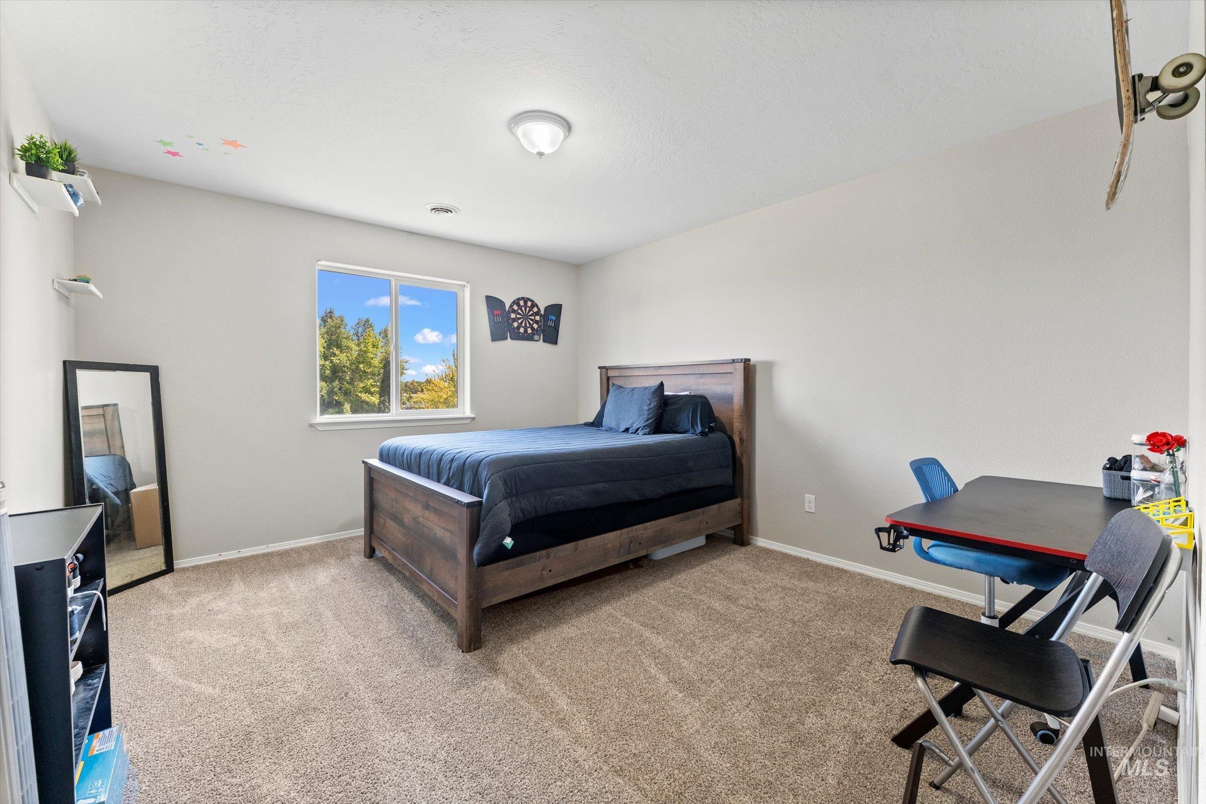 9290 S Cherry Apple, Kuna, Idaho 83634, 6 Bedrooms, 3.5 Bathrooms, Residential For Sale, Price $600,000,MLS 98975262