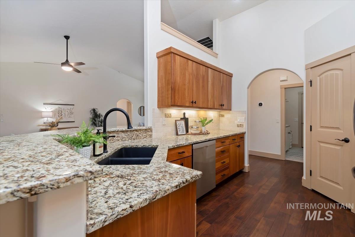 898 E Segundo, Meridian, Idaho 83646, 4 Bedrooms, 2 Bathrooms, Residential For Sale, Price $599,900,MLS 98975263