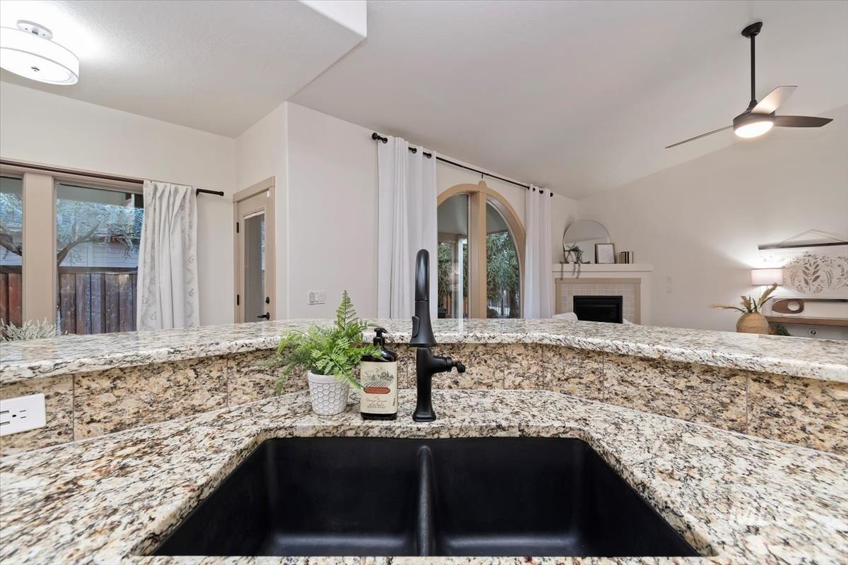 898 E Segundo, Meridian, Idaho 83646, 4 Bedrooms, 2 Bathrooms, Residential For Sale, Price $599,900,MLS 98975263