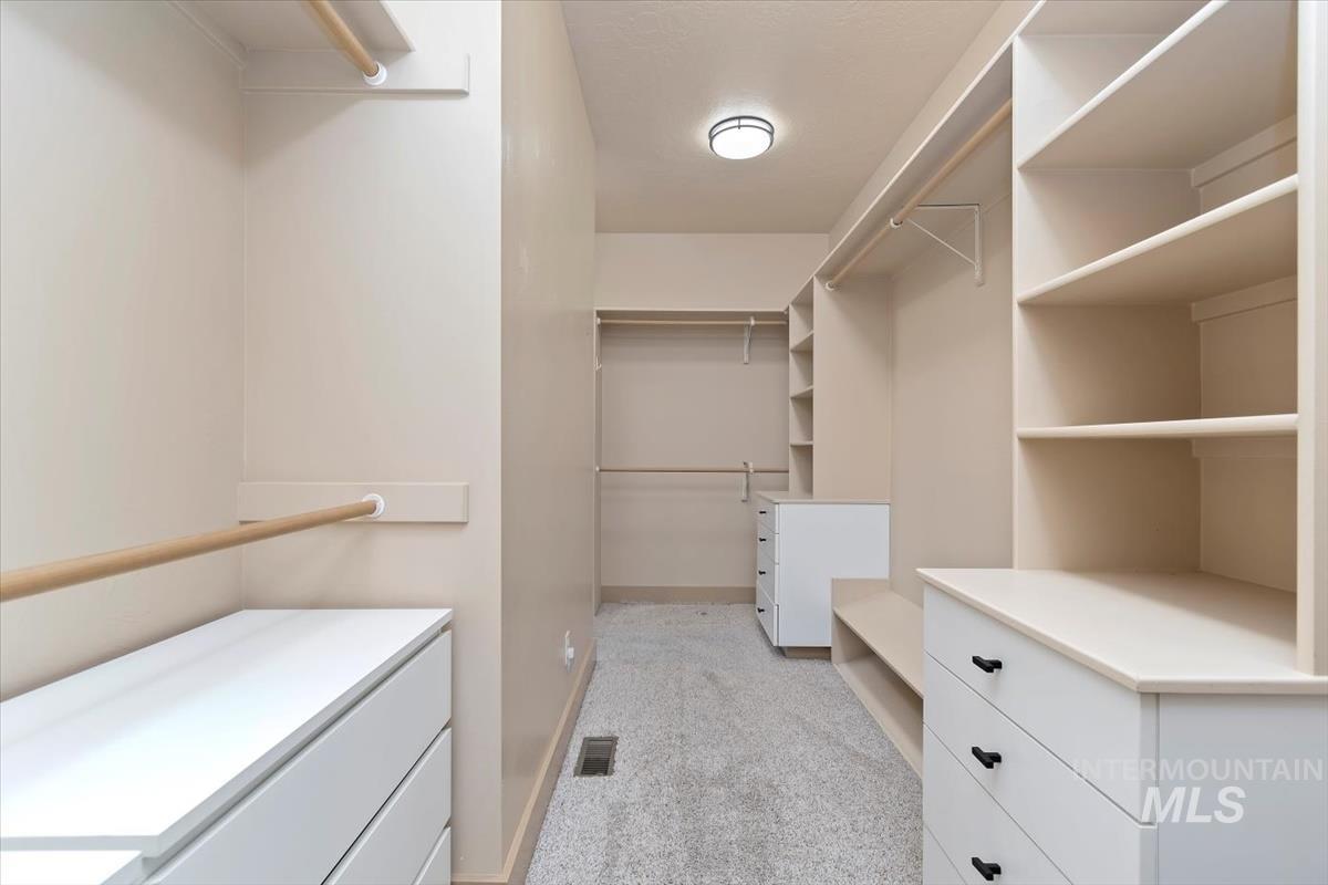 898 E Segundo, Meridian, Idaho 83646, 4 Bedrooms, 2 Bathrooms, Residential For Sale, Price $599,900,MLS 98975263