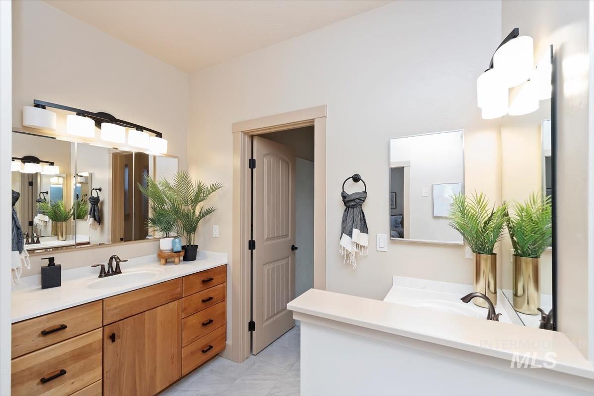 898 E Segundo, Meridian, Idaho 83646, 4 Bedrooms, 2 Bathrooms, Residential For Sale, Price $599,900,MLS 98975263