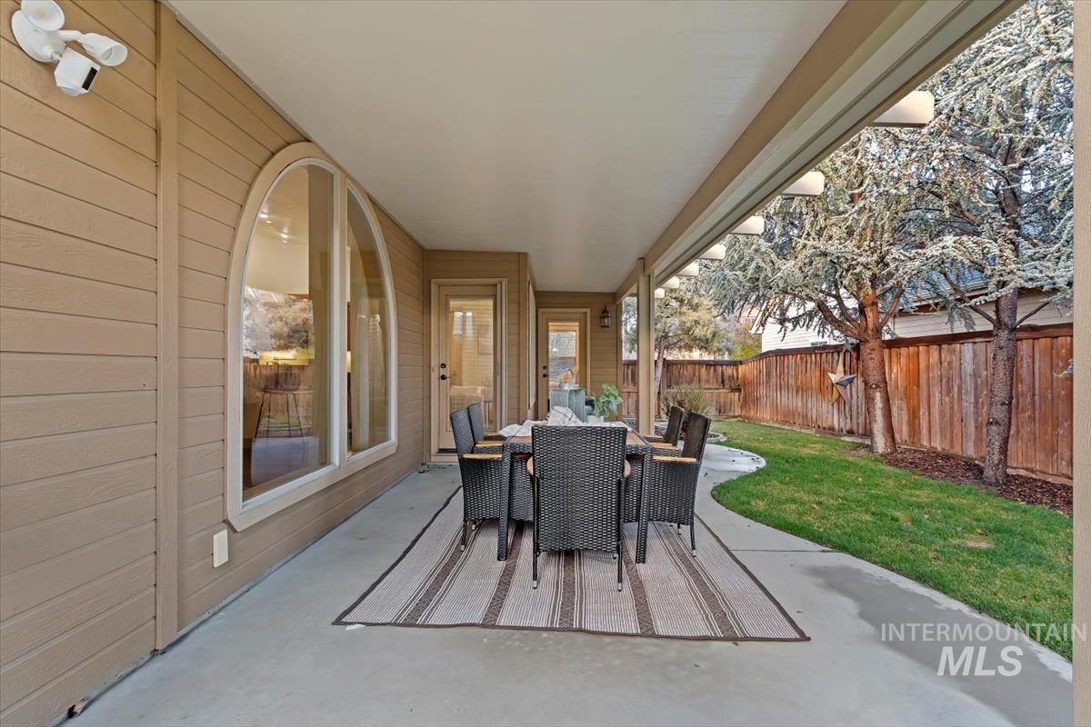 898 E Segundo, Meridian, Idaho 83646, 4 Bedrooms, 2 Bathrooms, Residential For Sale, Price $599,900,MLS 98975263