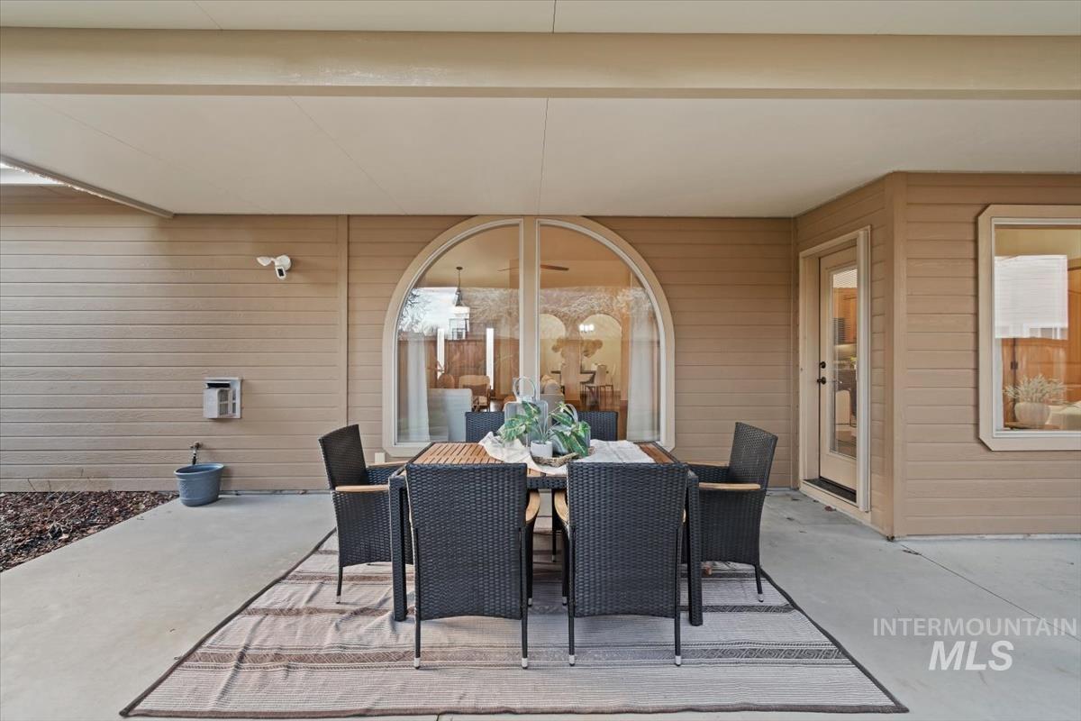 898 E Segundo, Meridian, Idaho 83646, 4 Bedrooms, 2 Bathrooms, Residential For Sale, Price $599,900,MLS 98975263