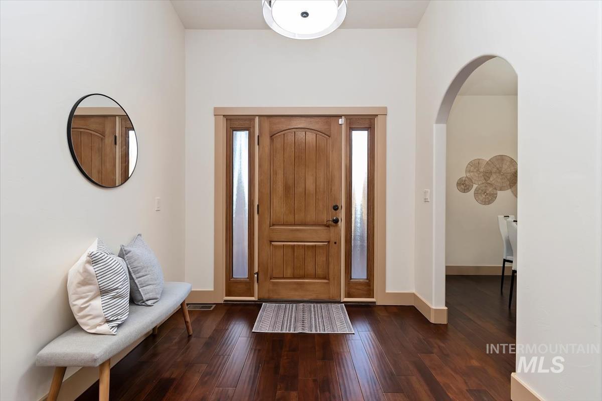 898 E Segundo, Meridian, Idaho 83646, 4 Bedrooms, 2 Bathrooms, Residential For Sale, Price $599,900,MLS 98975263