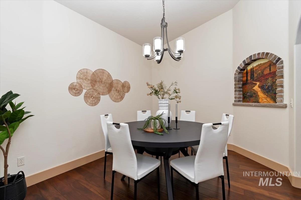 898 E Segundo, Meridian, Idaho 83646, 4 Bedrooms, 2 Bathrooms, Residential For Sale, Price $599,900,MLS 98975263