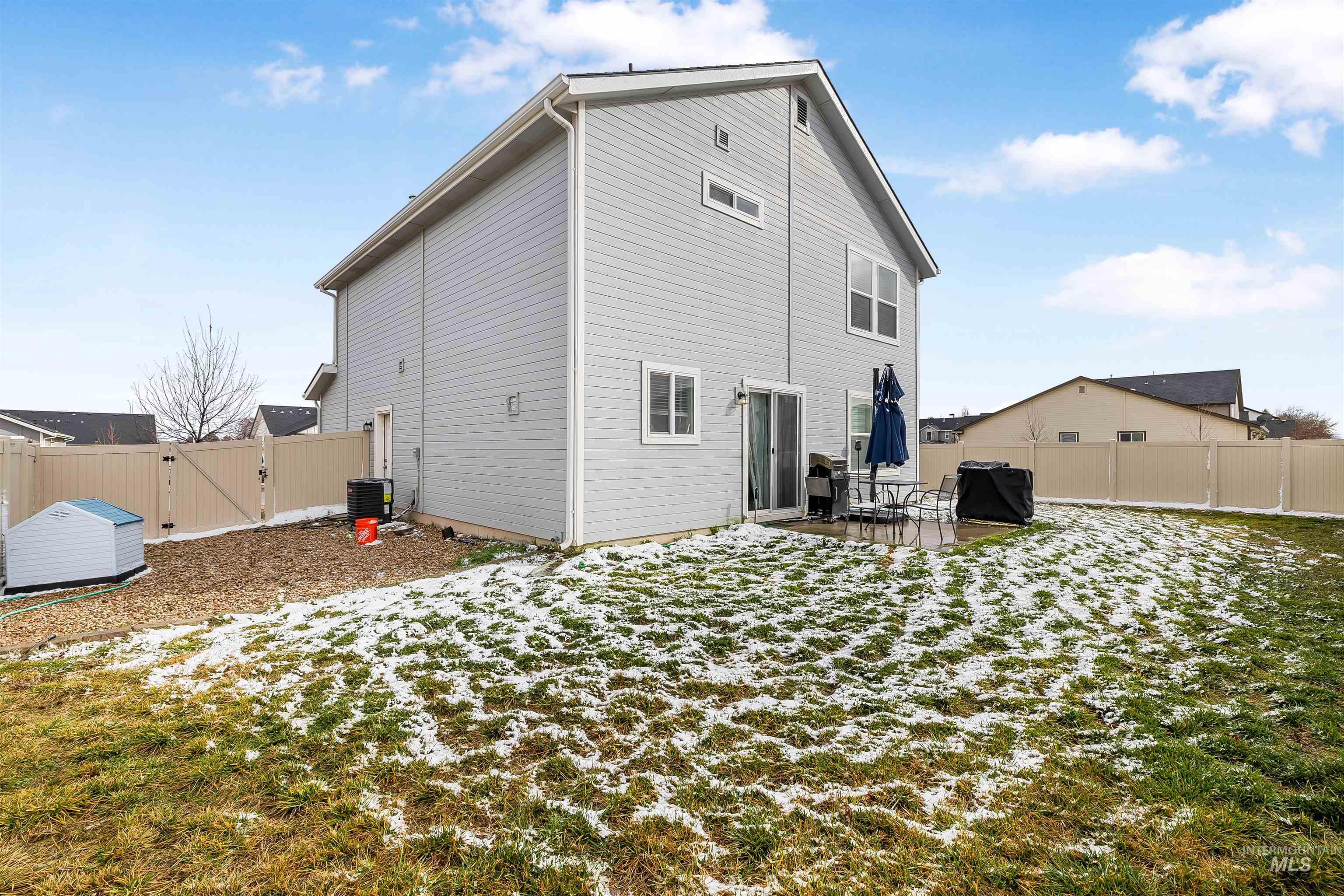 15205 N Renae Way, Nampa, Idaho 83651, 3 Bedrooms, 2.5 Bathrooms, Residential For Sale, Price $385,000, 98975264