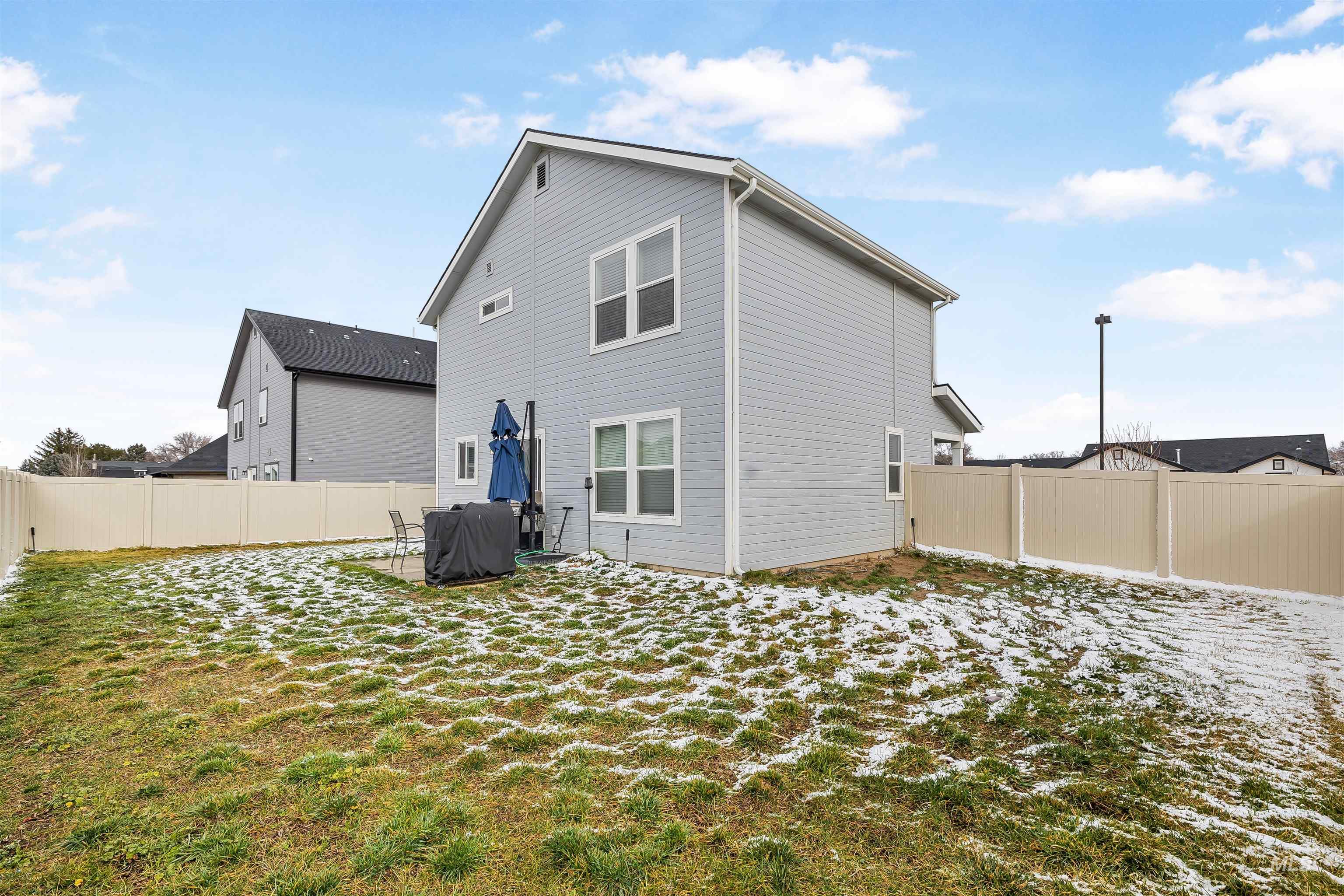 15205 N Renae Way, Nampa, Idaho 83651, 3 Bedrooms, 2.5 Bathrooms, Residential For Sale, Price $385,000, 98975264