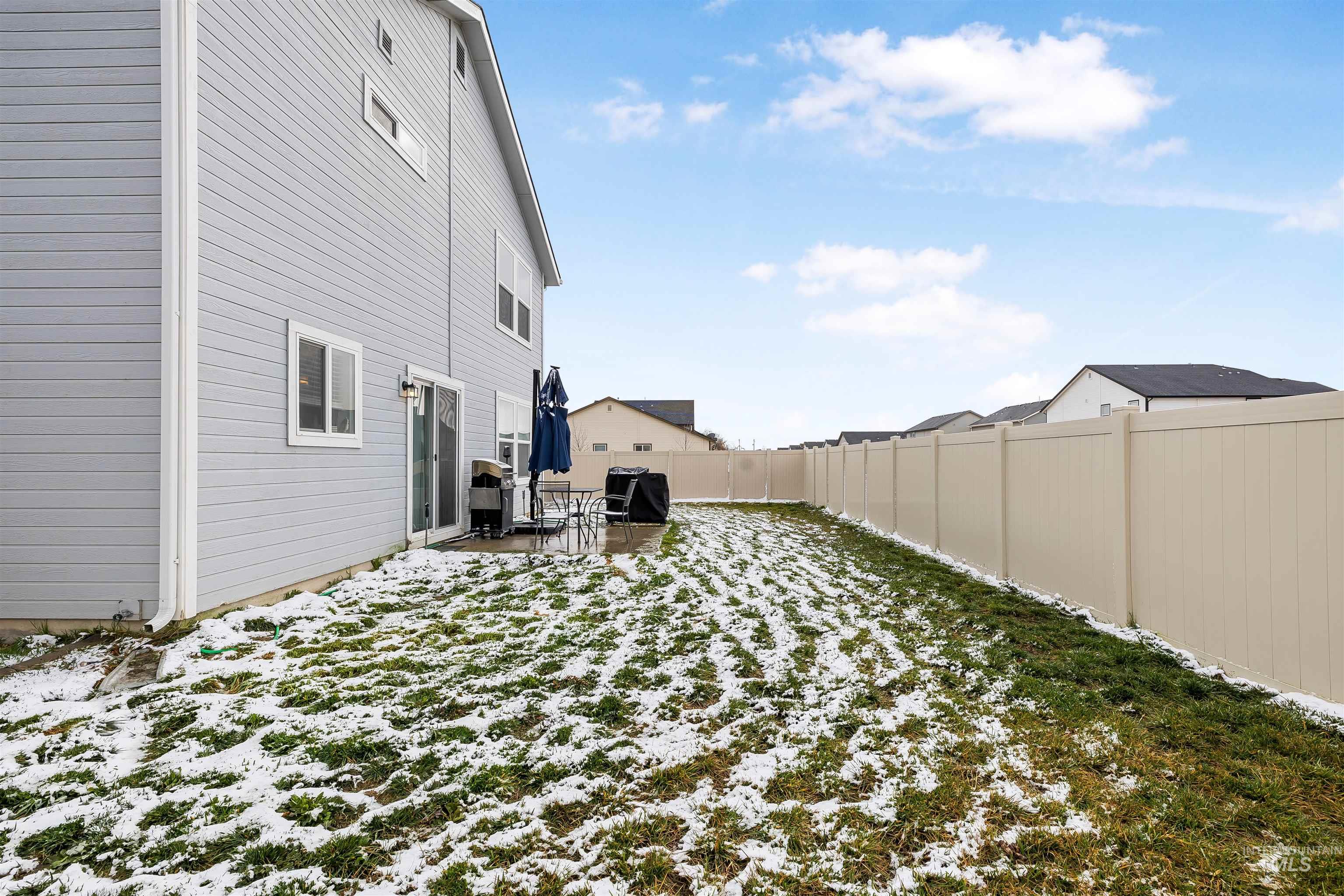 15205 N Renae Way, Nampa, Idaho 83651, 3 Bedrooms, 2.5 Bathrooms, Residential For Sale, Price $385,000, 98975264